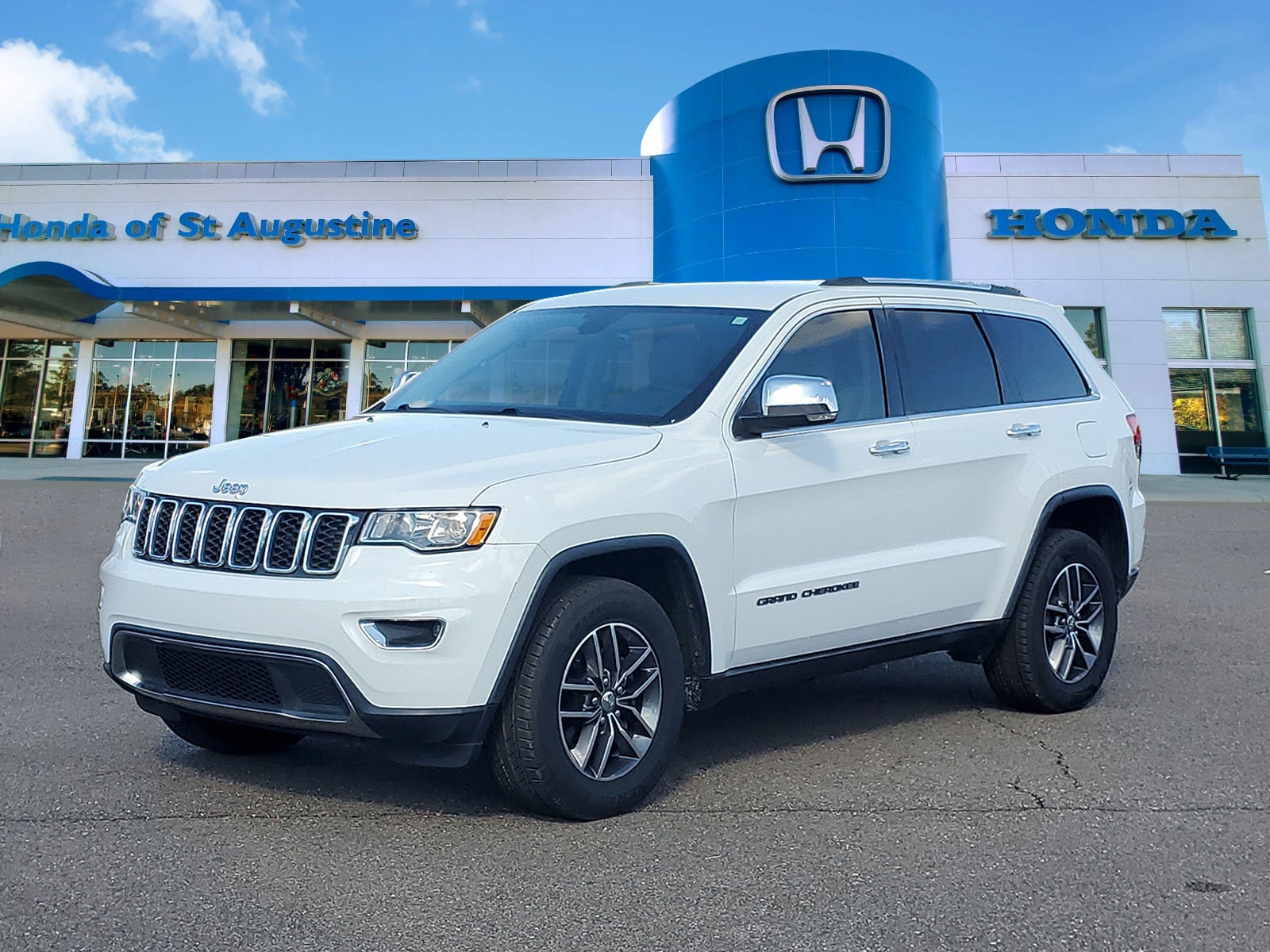 2017 Jeep Grand Cherokee Limited's photo