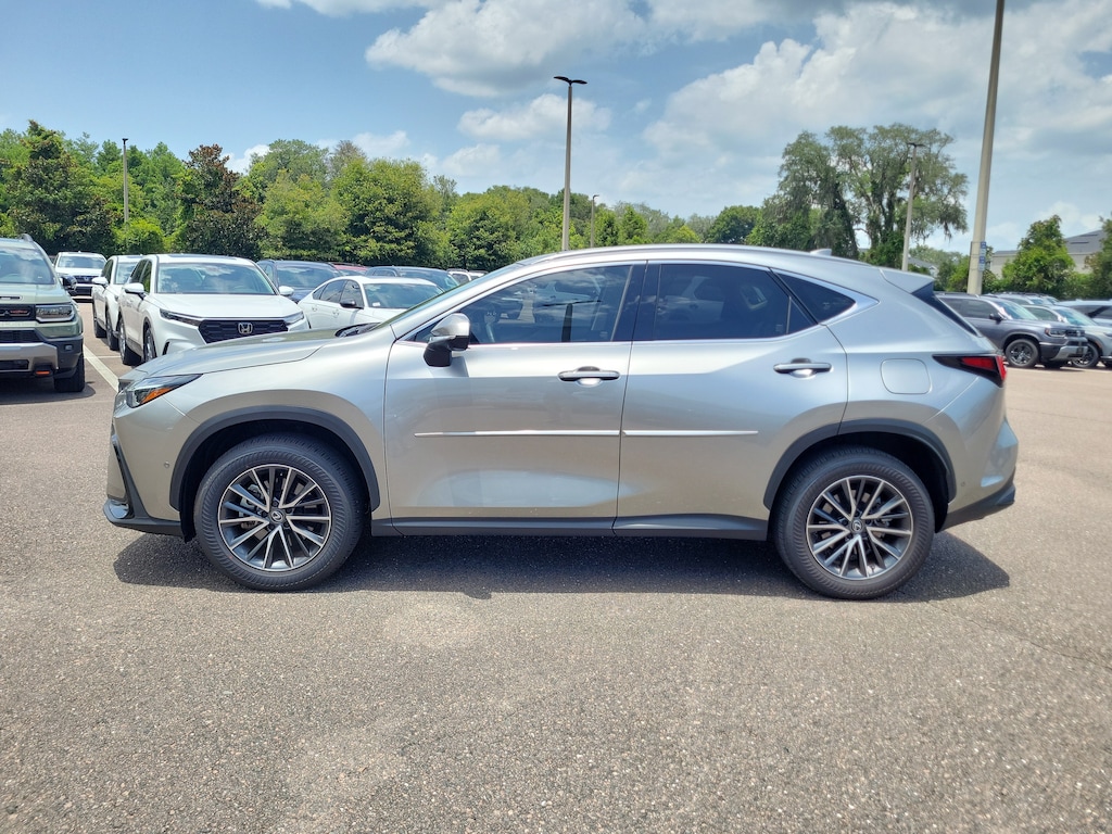 Used 2025 Lexus NX 350h Luxury SUV