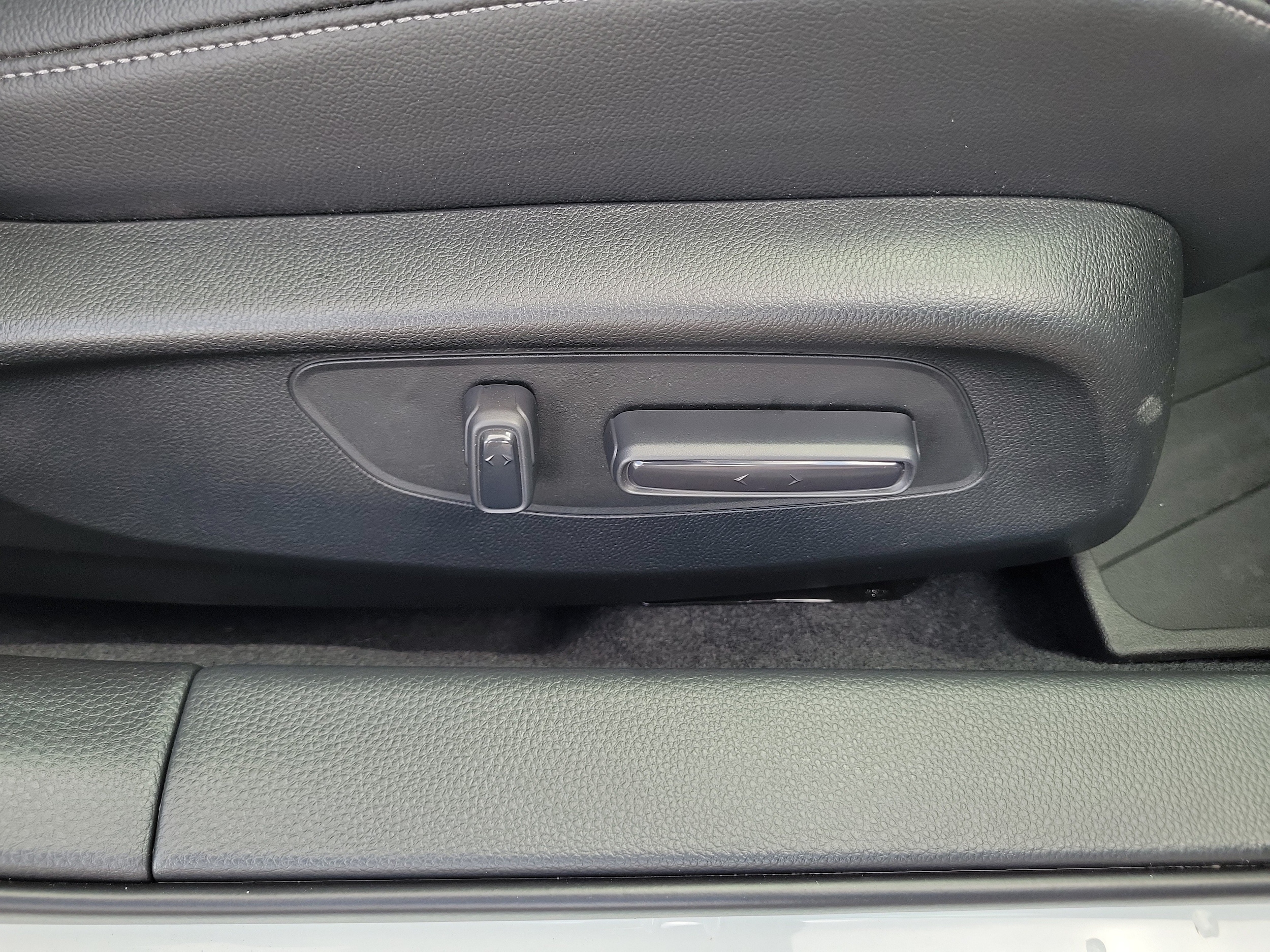 2026 Honda Civic Hatchback Sport Touring - Photo 21