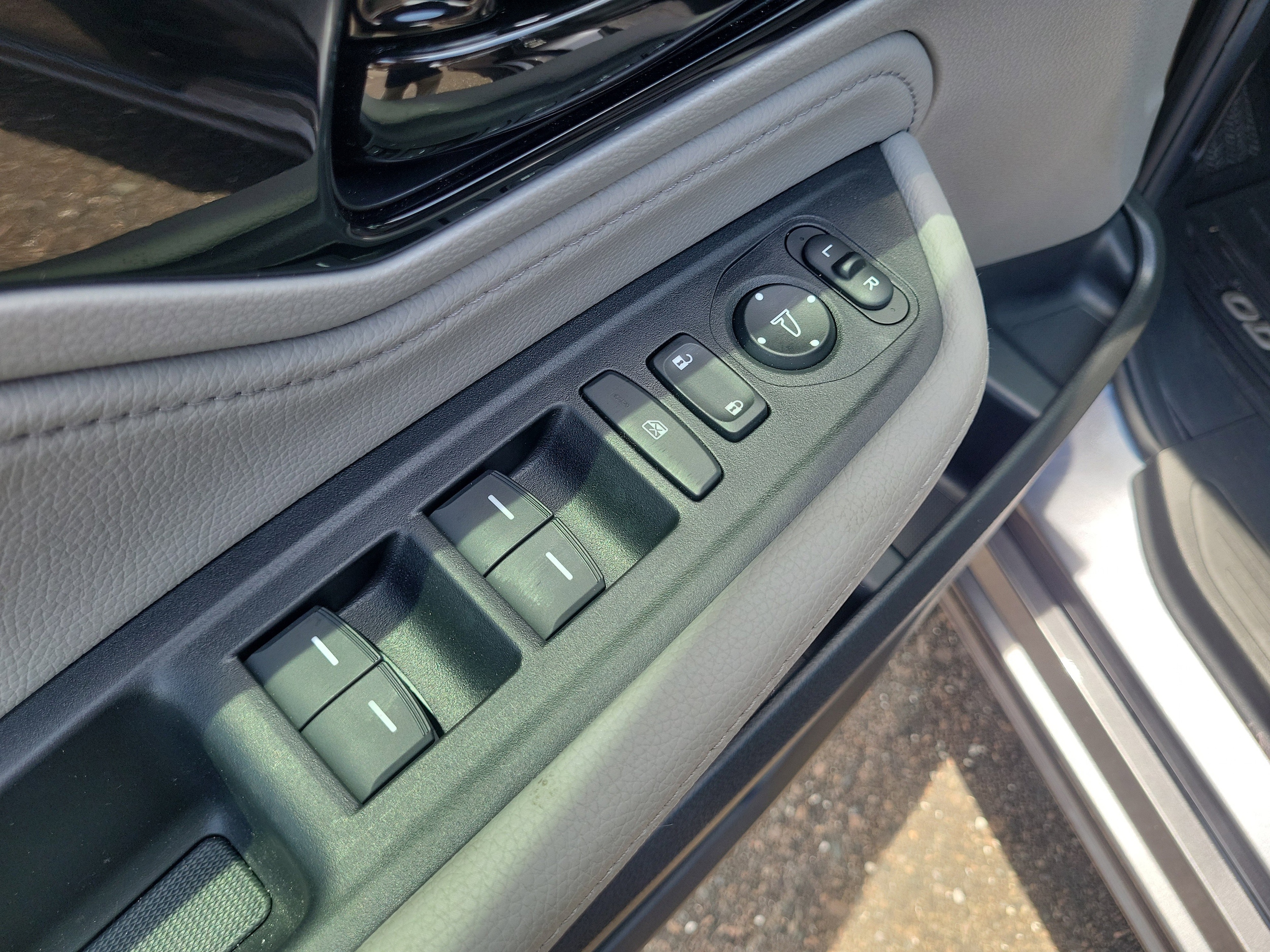 2024 Honda Odyssey Touring - Photo 24