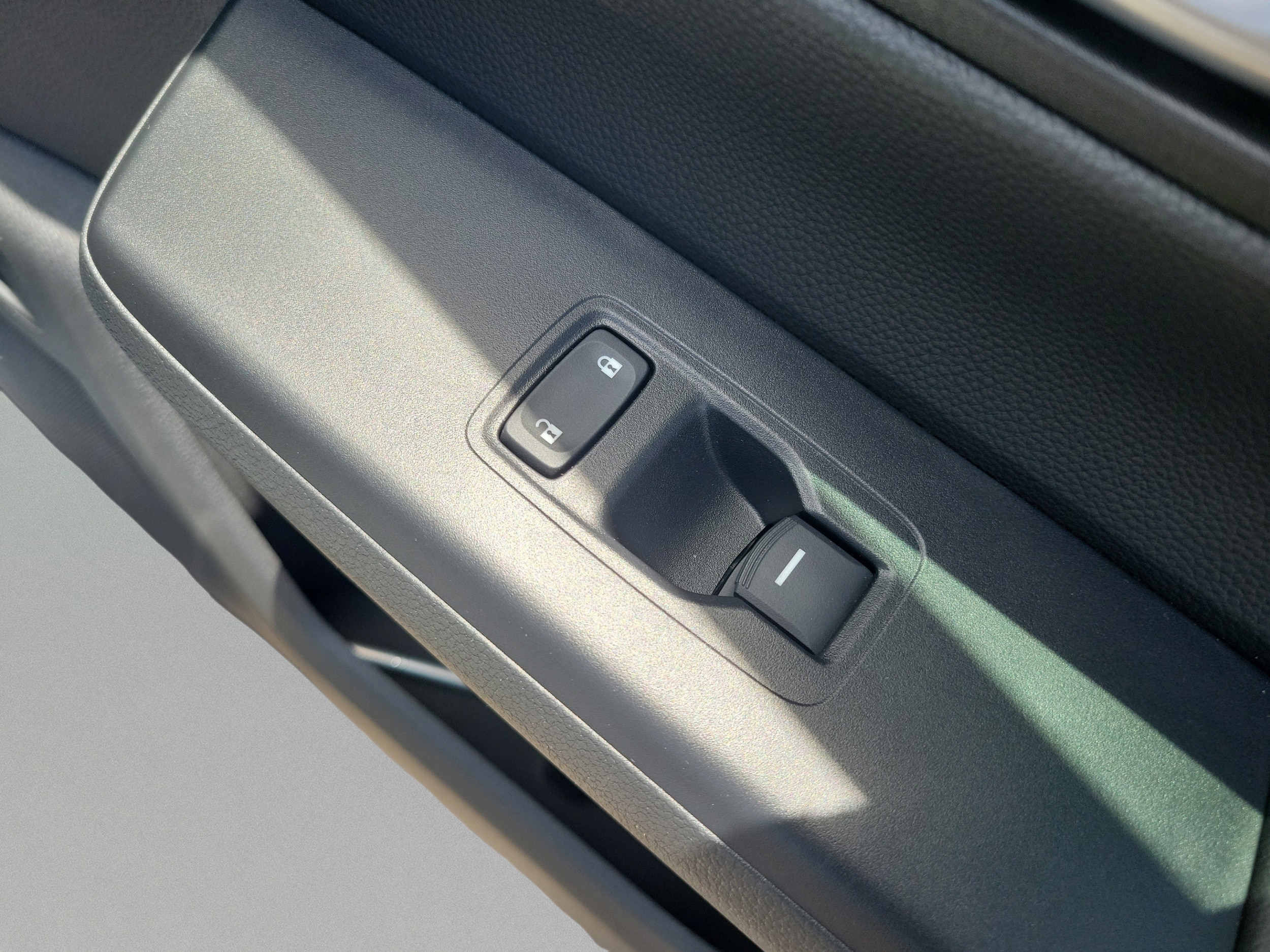 2023 Honda CR-V LX - Photo 22
