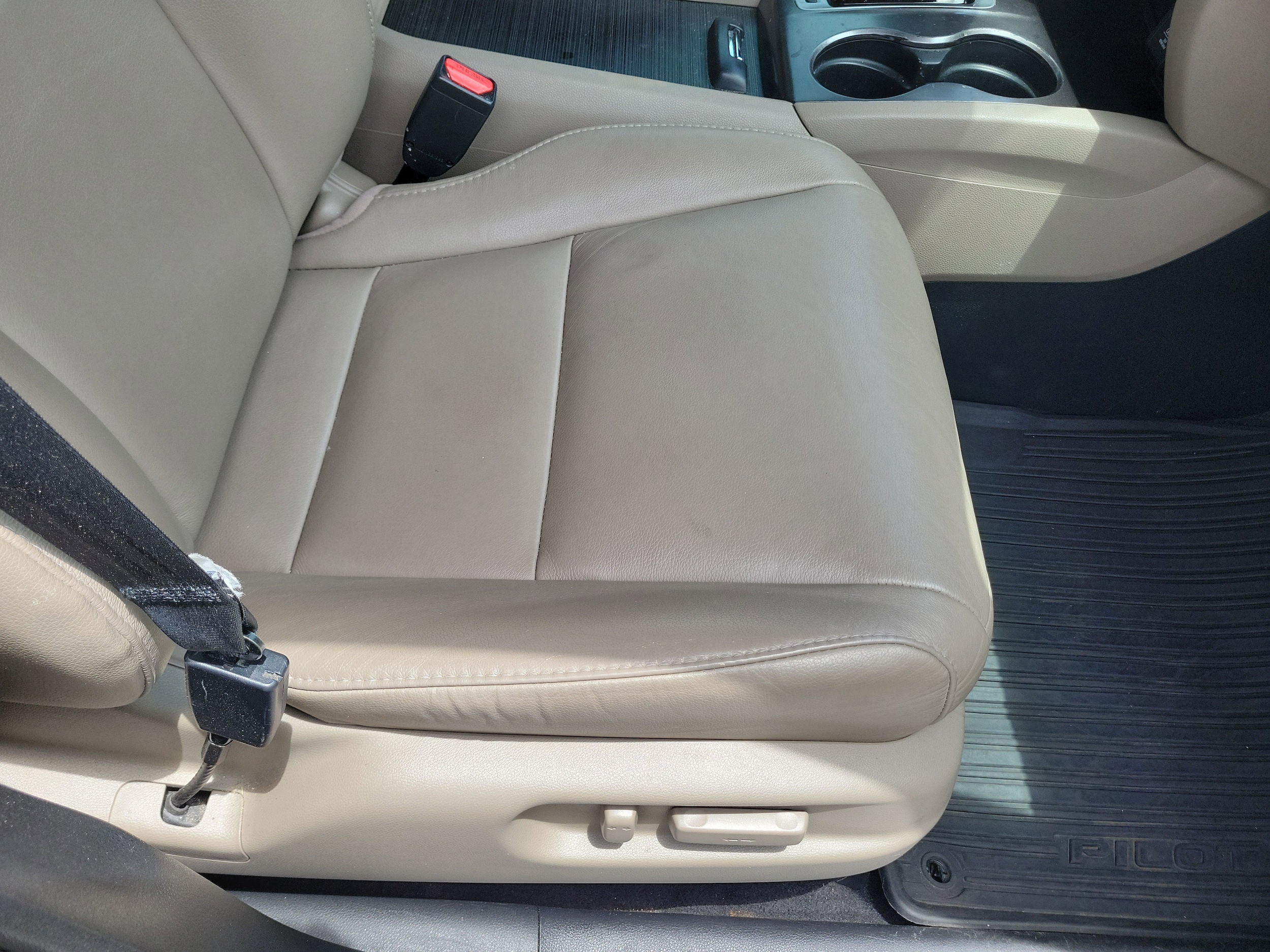 2017 Honda Pilot EX-L - Photo 20