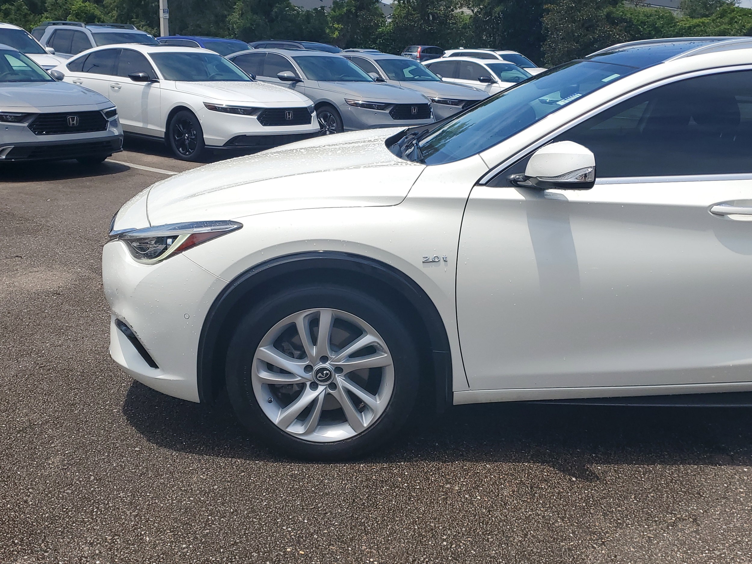 Used 2018 INFINITI QX30 Premium with VIN SJKCH5CP4JA055734 for sale in Saint Augustine, FL