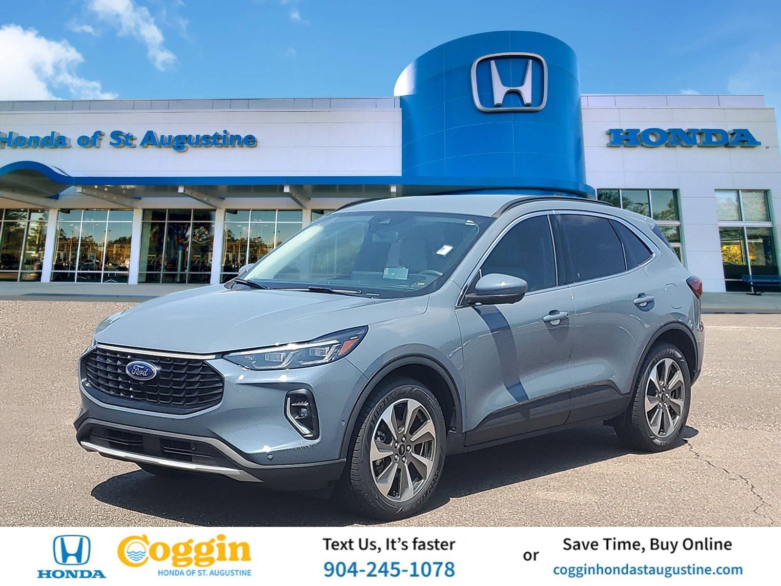 2023 Ford Escape Platinum's photo