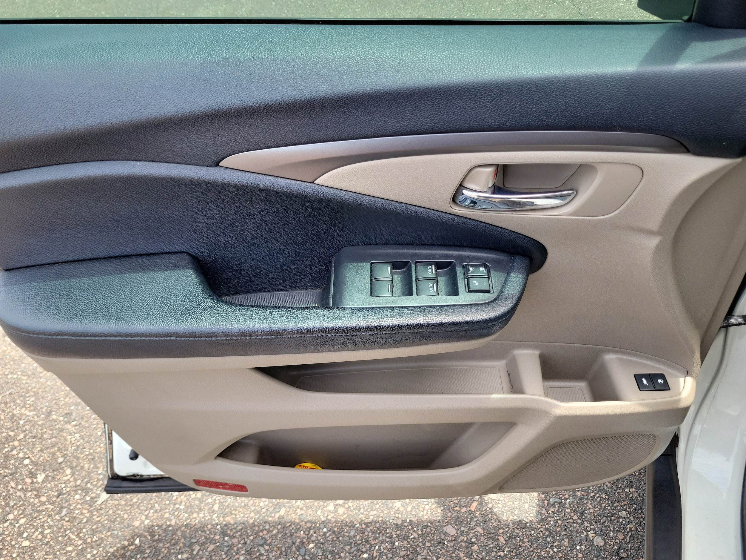 2017 Honda Pilot EX-L - Photo 24