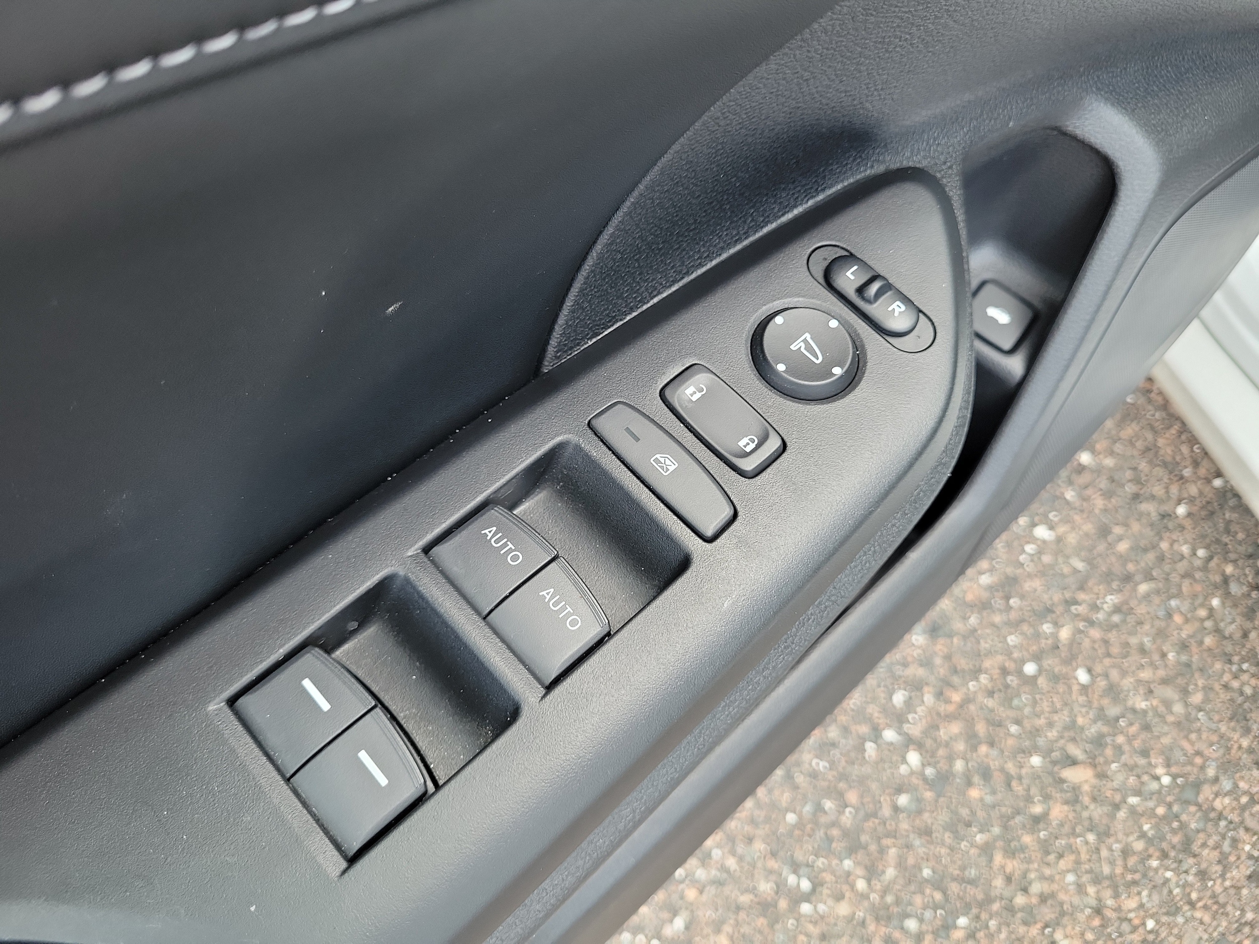 2022 Honda Insight Touring - Photo 22