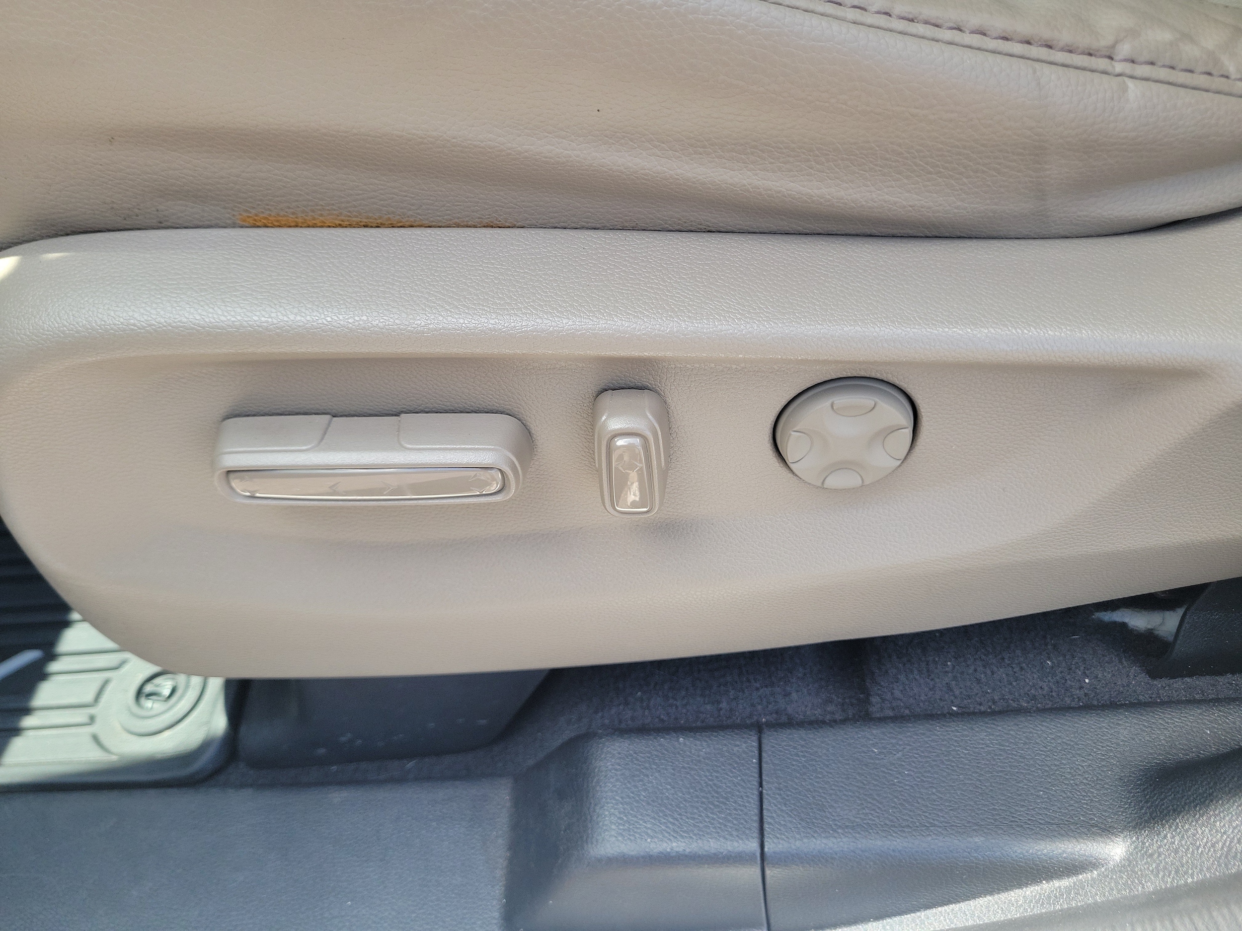 2021 Honda Odyssey Touring - Photo 28