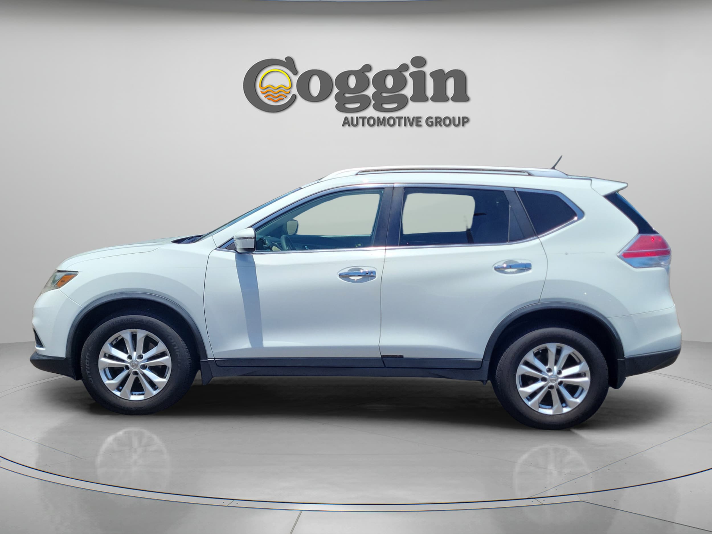 Used 2016 Nissan Rogue SV with VIN KNMAT2MT9GP642827 for sale in St. Augustine, FL
