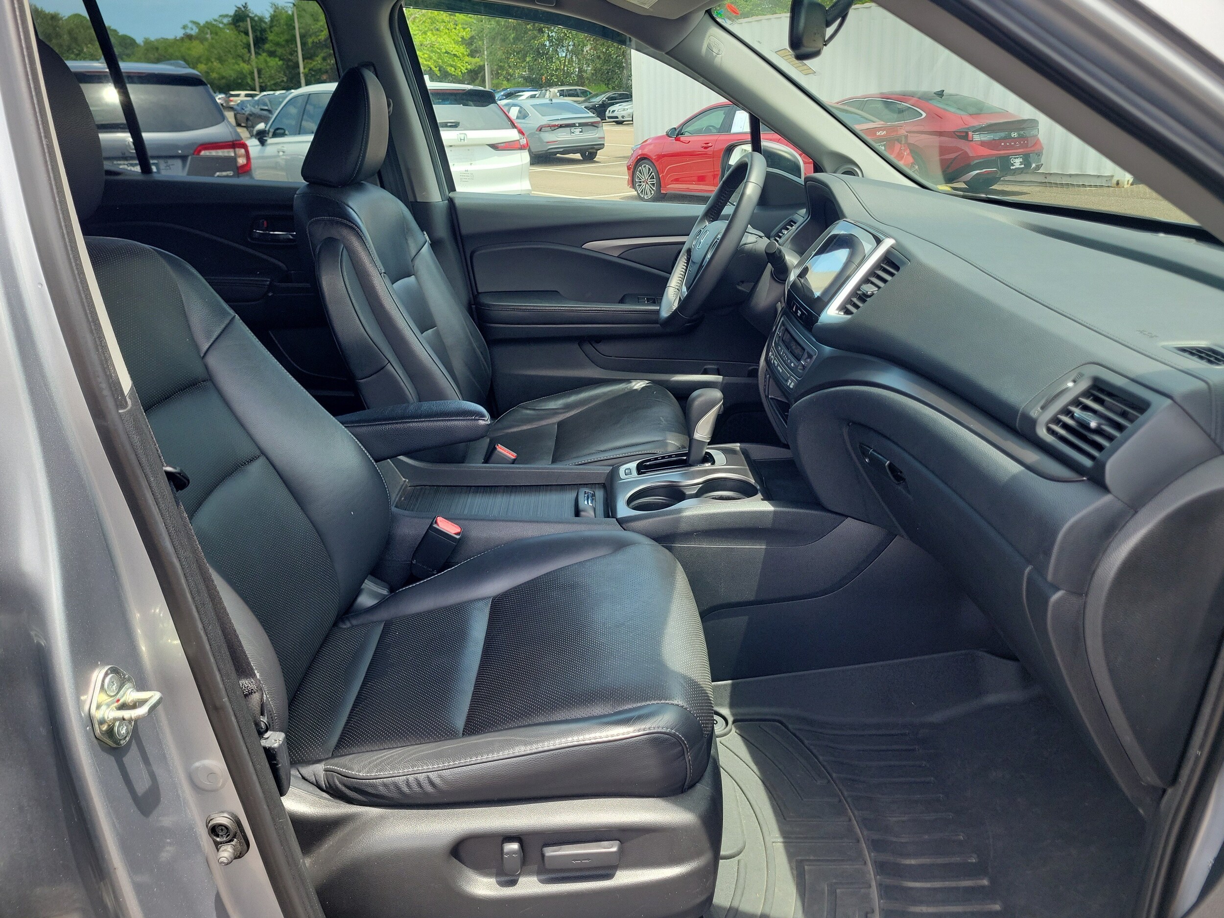 2019 Honda Ridgeline RTL-T - Photo 19
