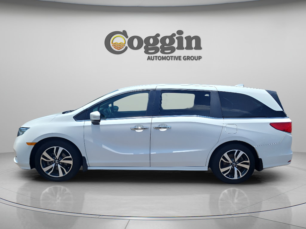 Certified 2021 Honda Odyssey Touring Van