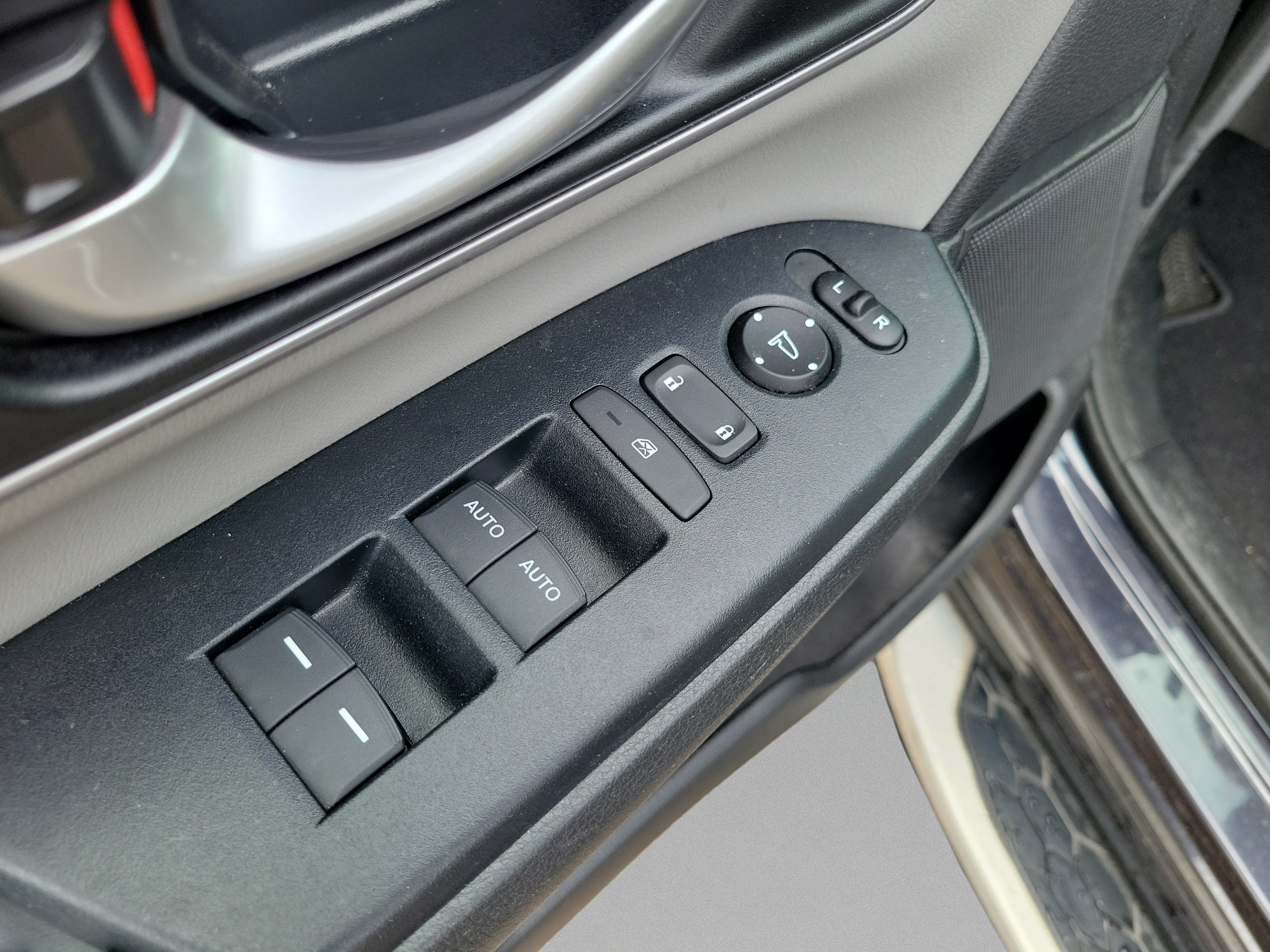 2017 Honda CR-V EX-L - Photo 25