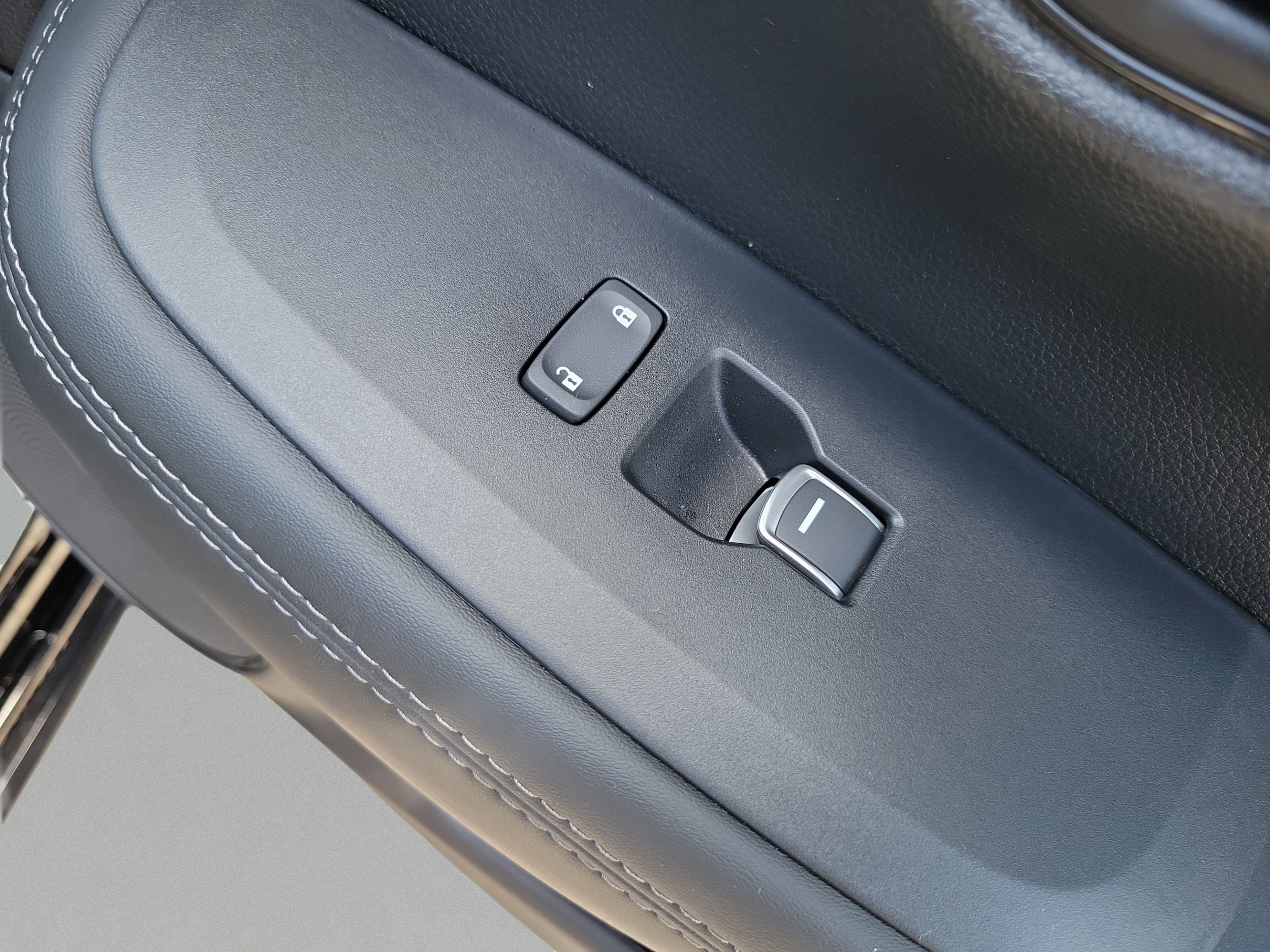 2026 Honda HR-V EX-L - Photo 23