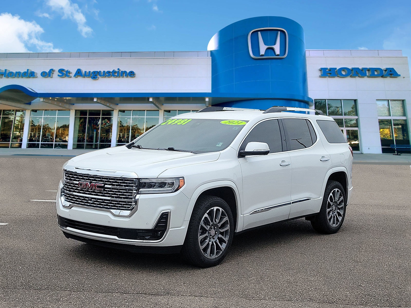 2021 GMC Acadia Denali's photo