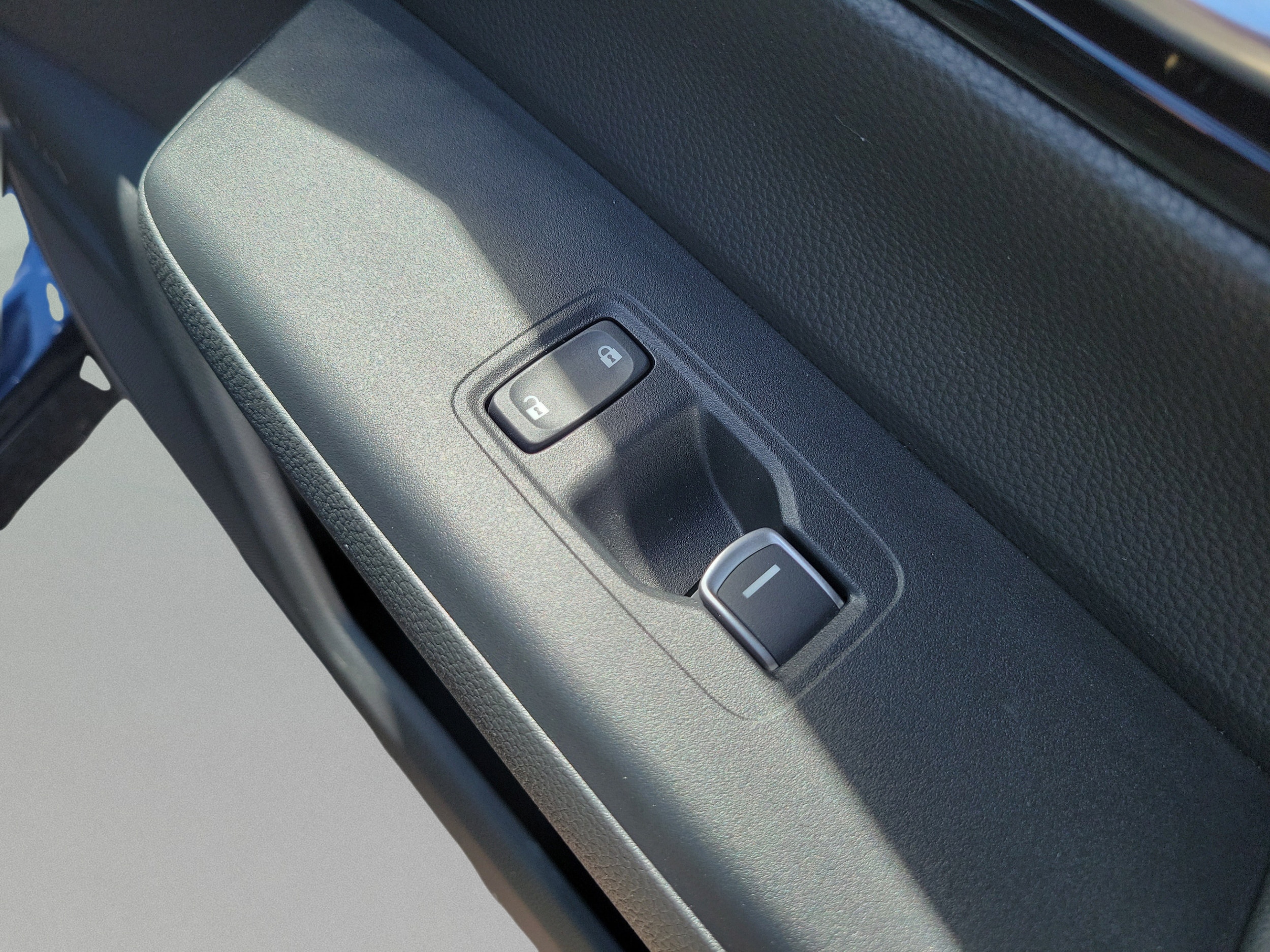 2025 Honda CR-V EX-L - Photo 23