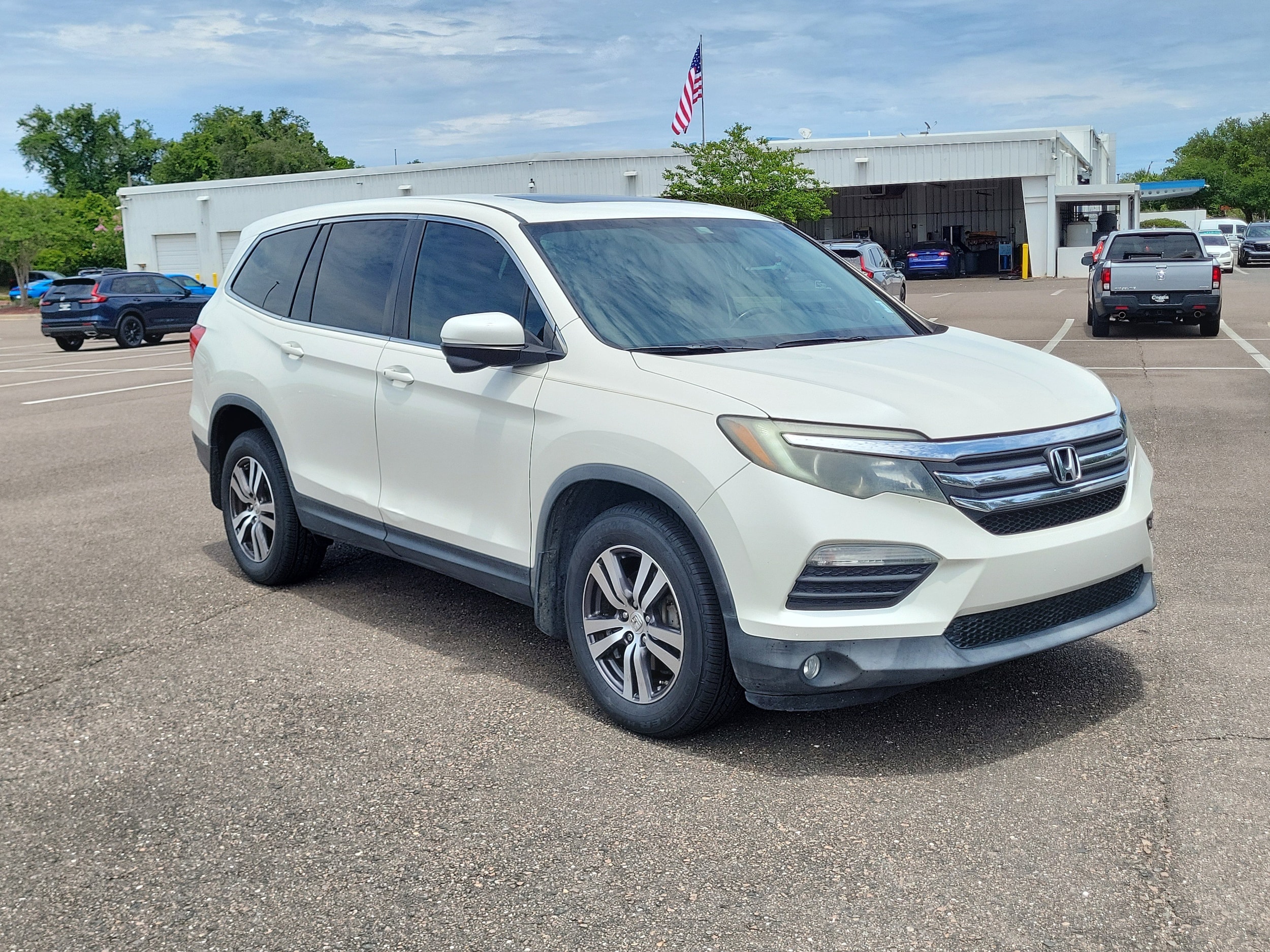 2017 Honda Pilot EX-L - Photo 8