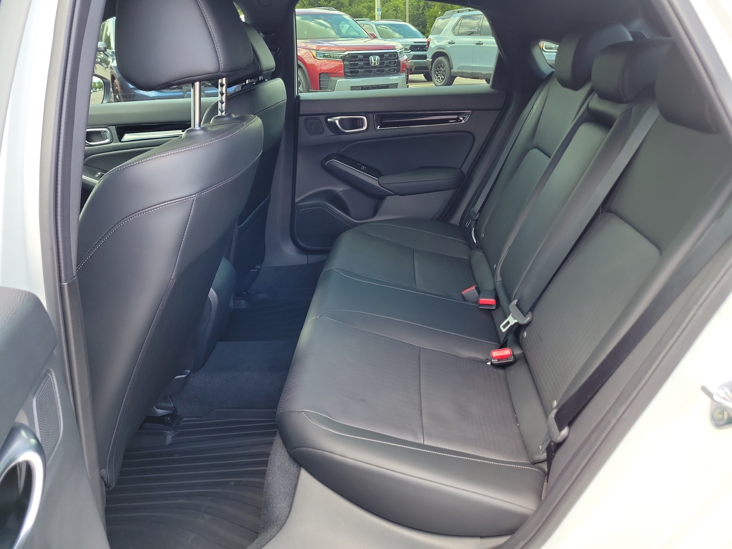 2026 Honda Civic Hatchback Sport Touring - Photo 10