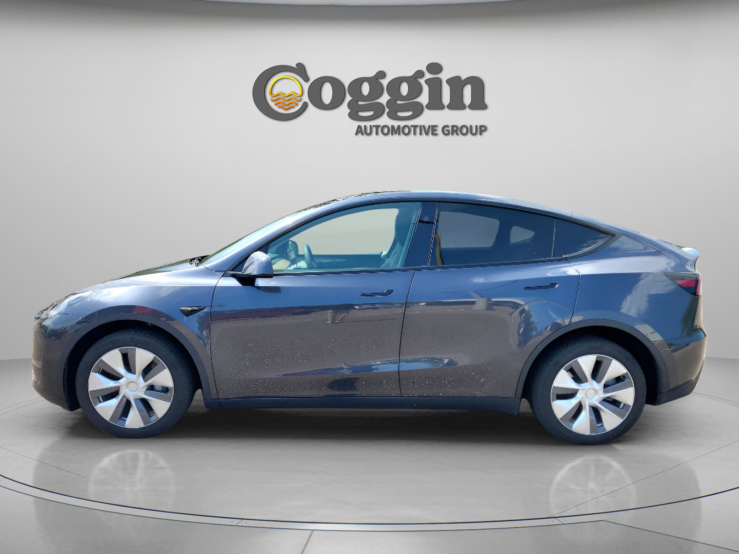 Used 2024 Tesla Model Y Long Range with VIN 7SAYGDEE9RA254136 for sale in St. Augustine, FL