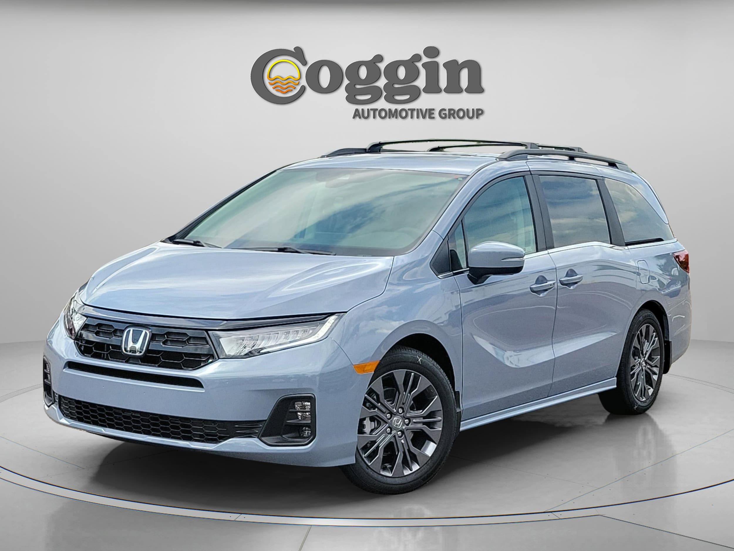 2026 Honda Odyssey Touring's photo