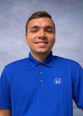 Staff member Neo Bolivar from ID_c36ade182fff