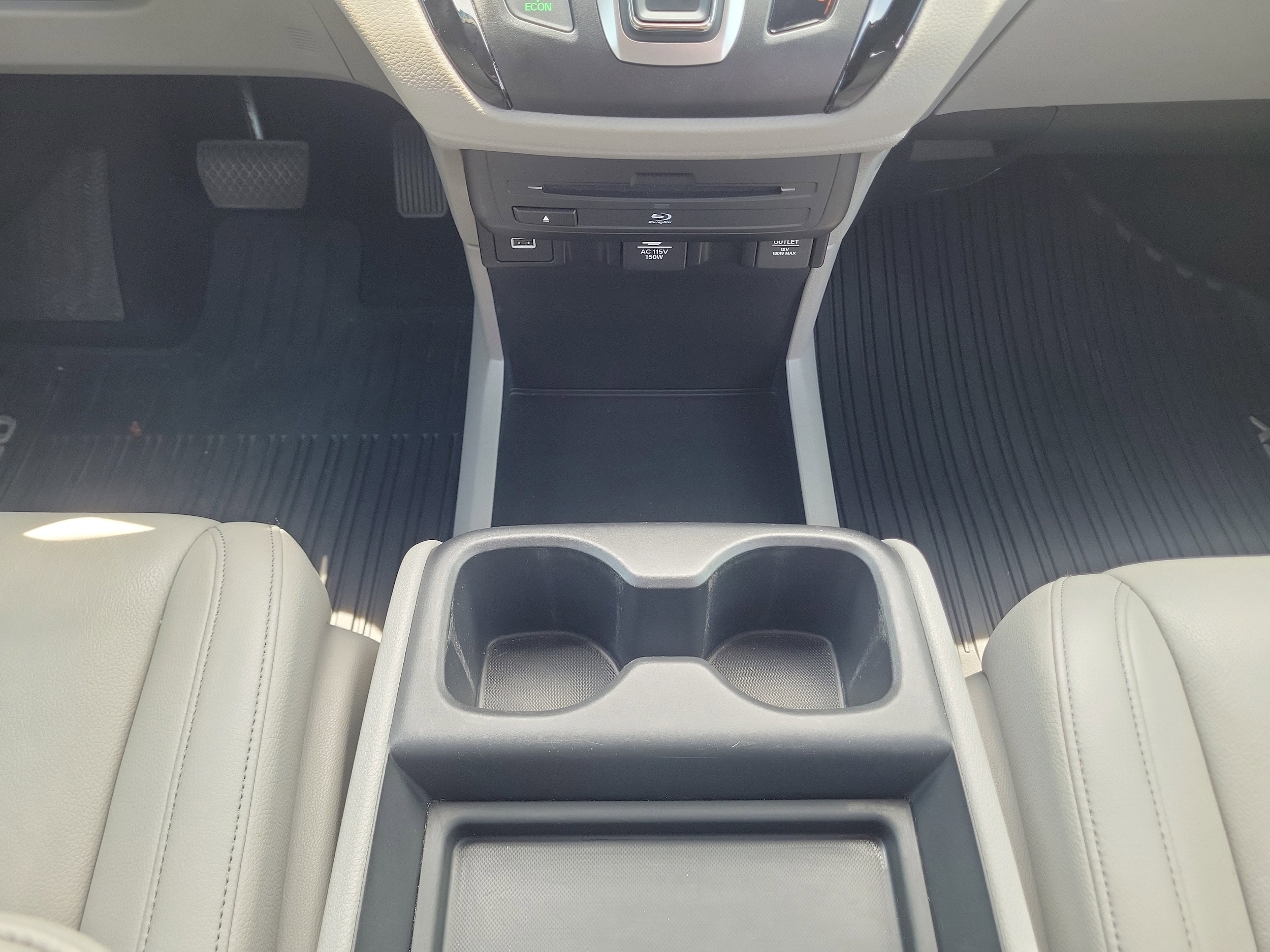 2024 Honda Odyssey Touring - Photo 17
