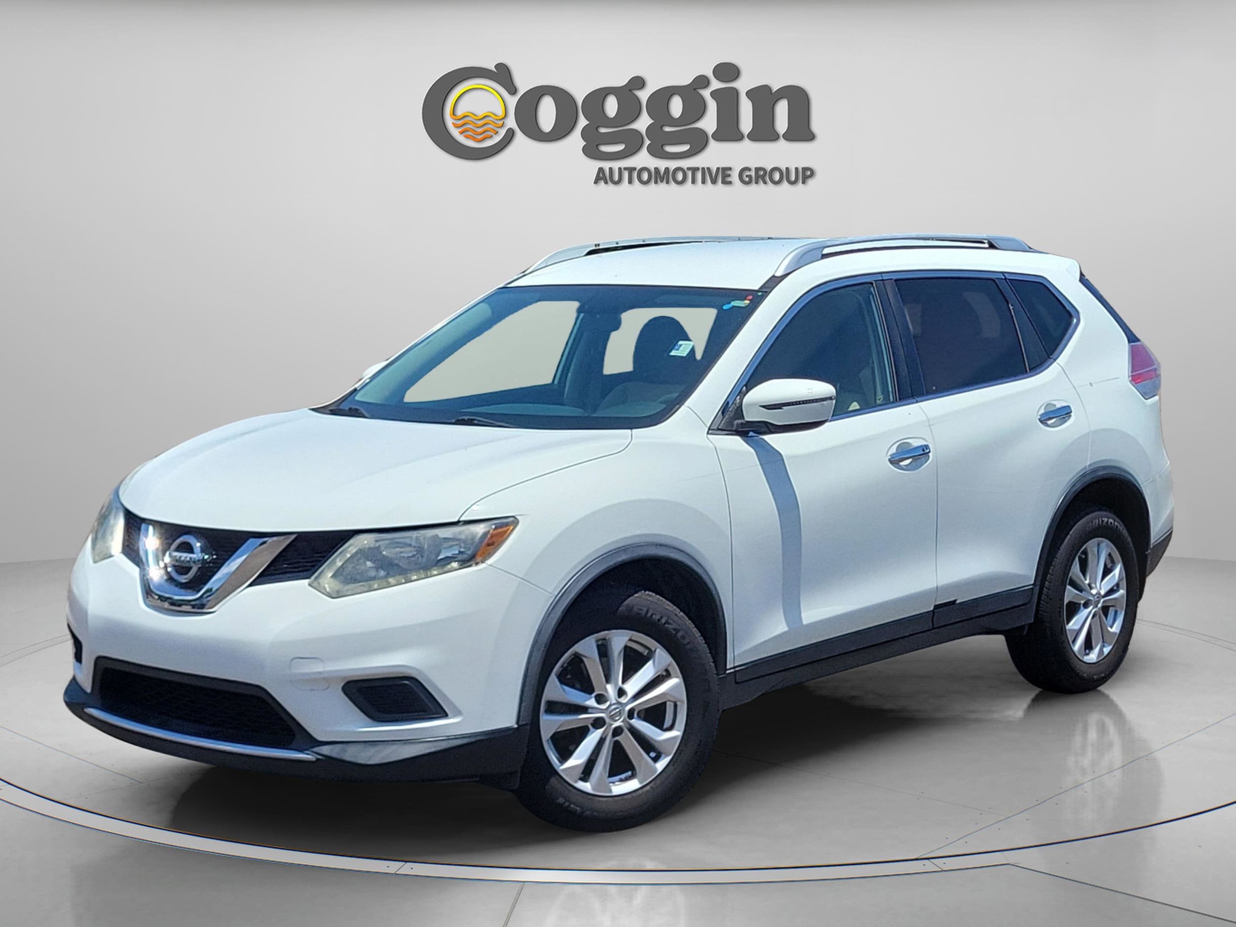 2016 Nissan Rogue SV FWD's photo