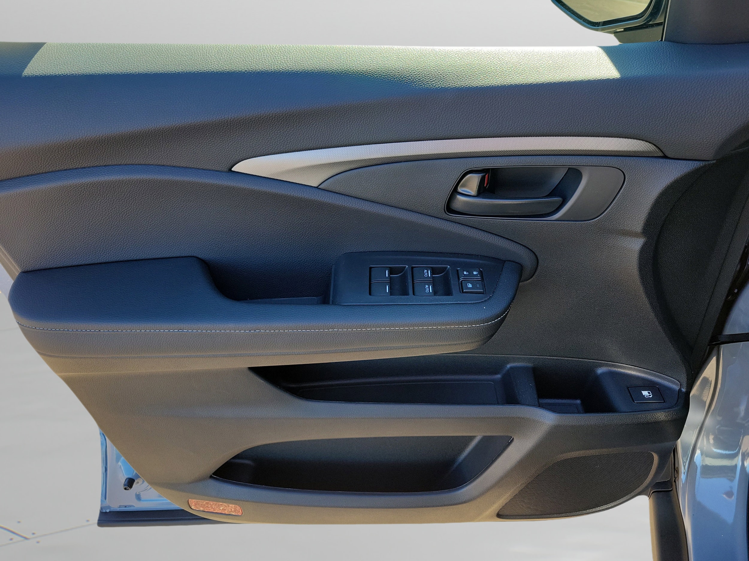 2026 Honda Ridgeline Sport - Photo 12
