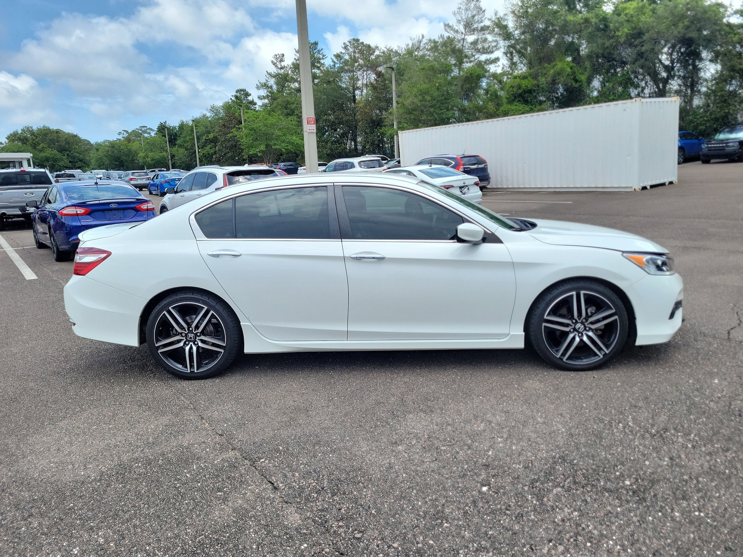 2017 Honda Accord Sport SE - Photo 7