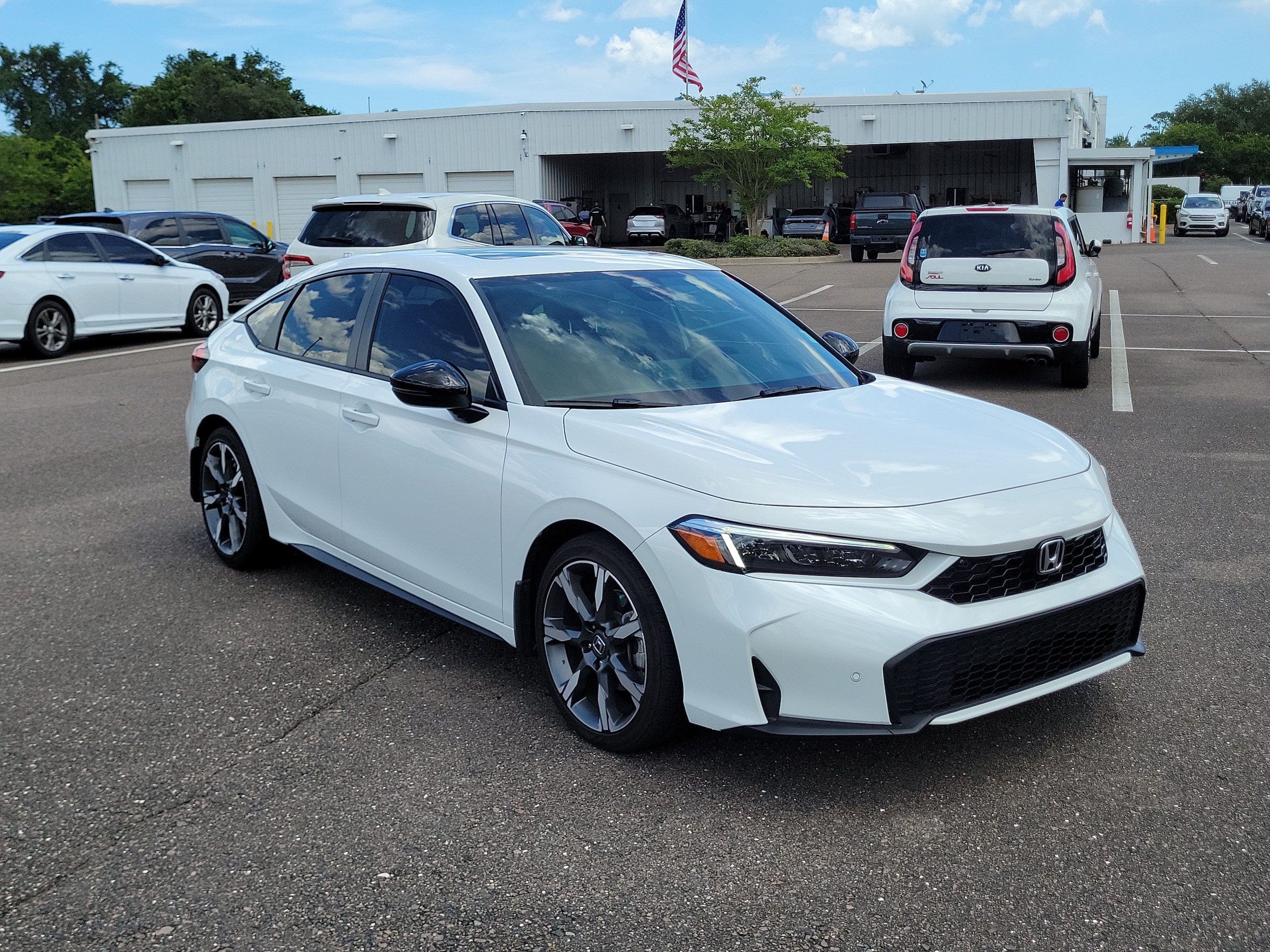 2026 Honda Civic Hatchback Sport Touring - Photo 8