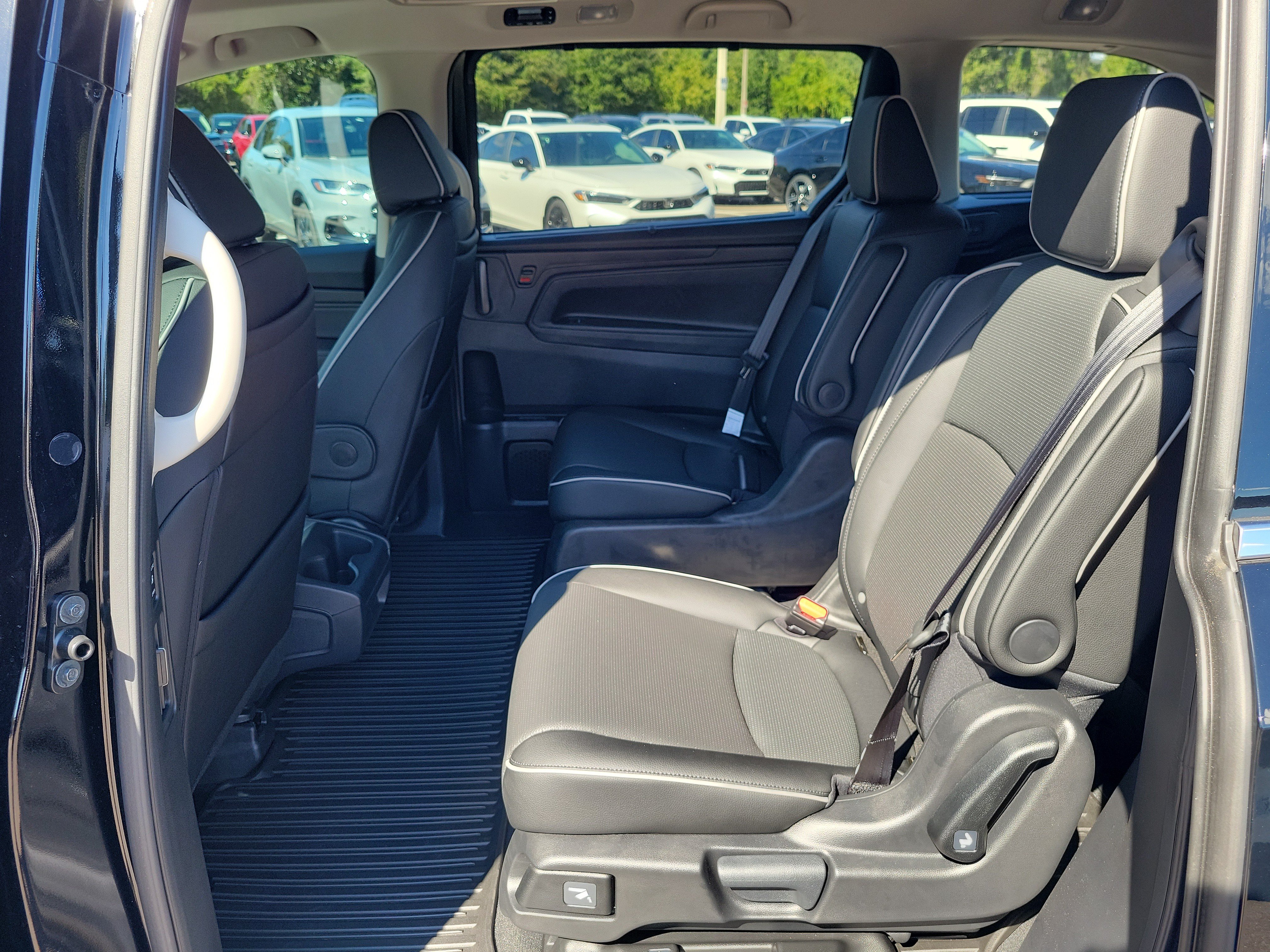 2026 Honda Odyssey Elite - Photo 10