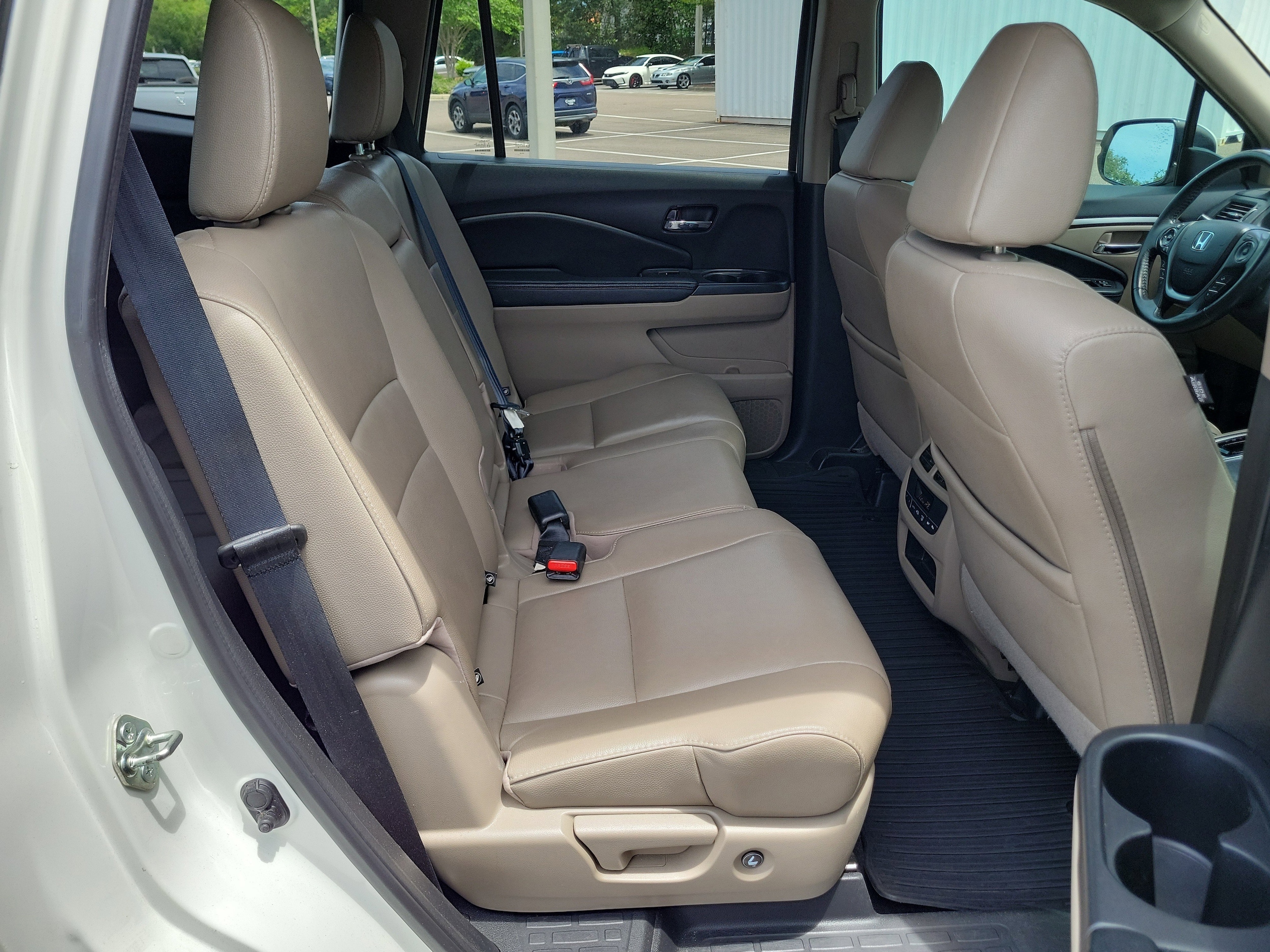 2017 Honda Pilot EX-L - Photo 11