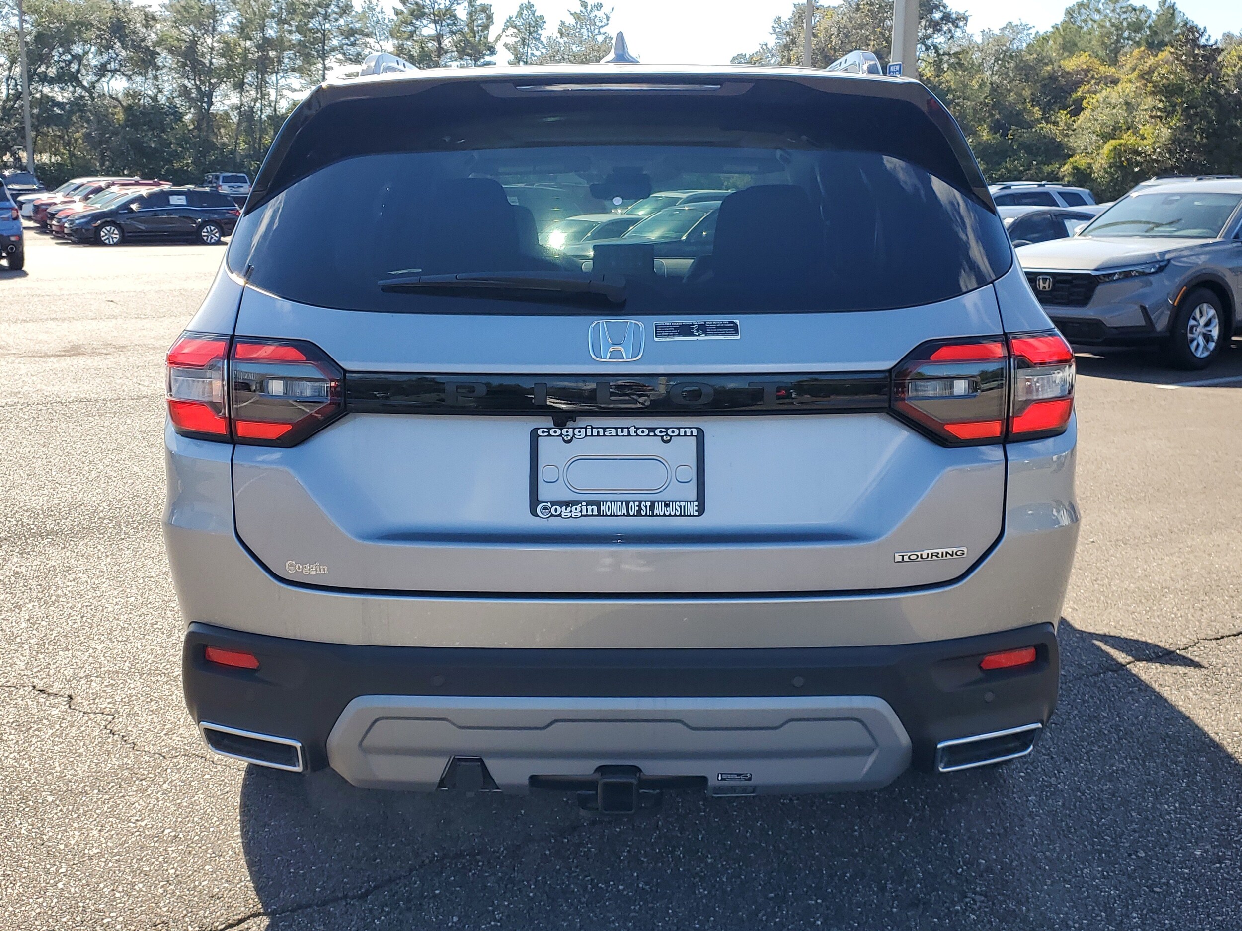 2025 Honda Pilot Touring photo 2