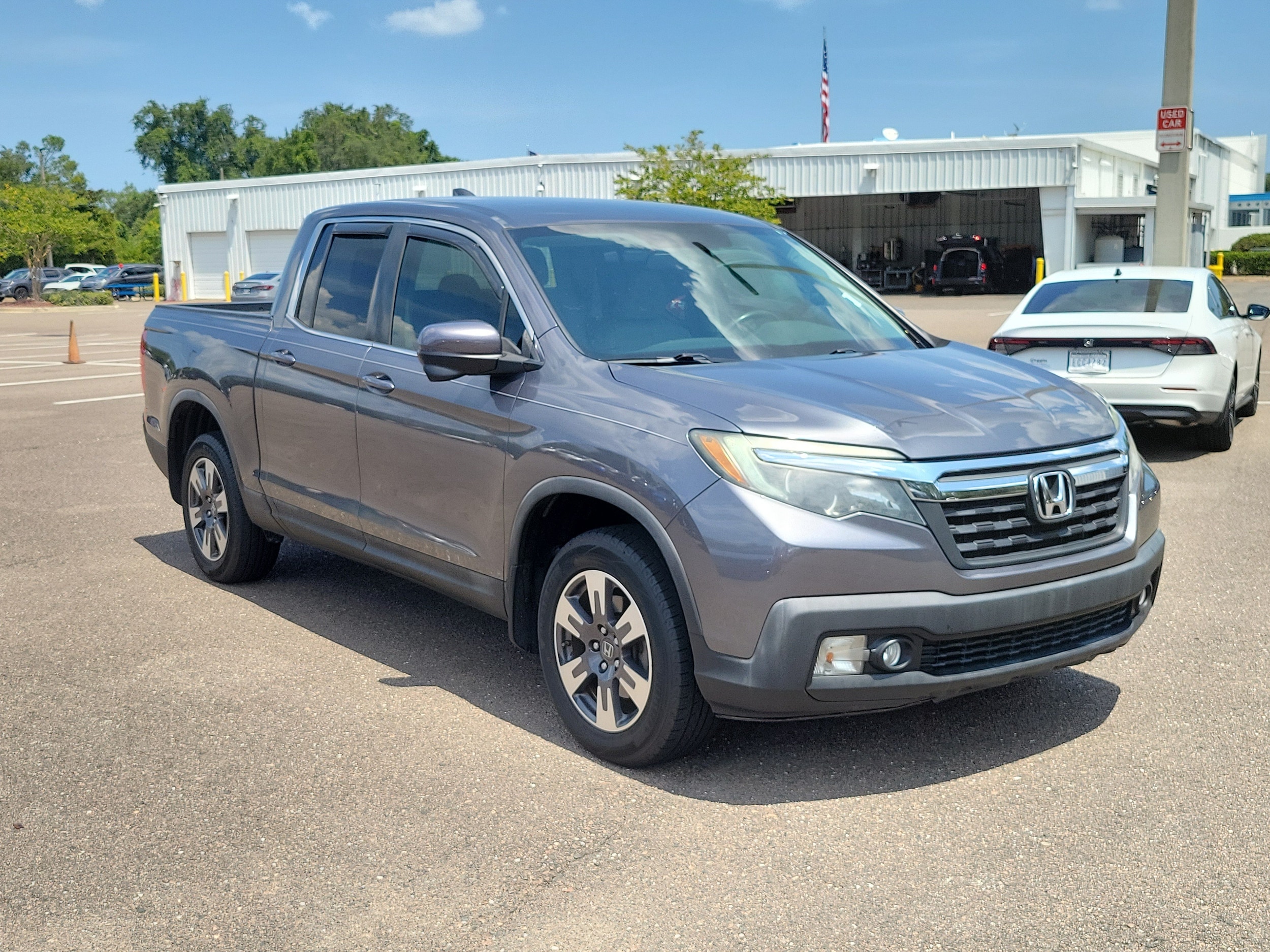 2017 Honda Ridgeline RTL-T - Photo 8
