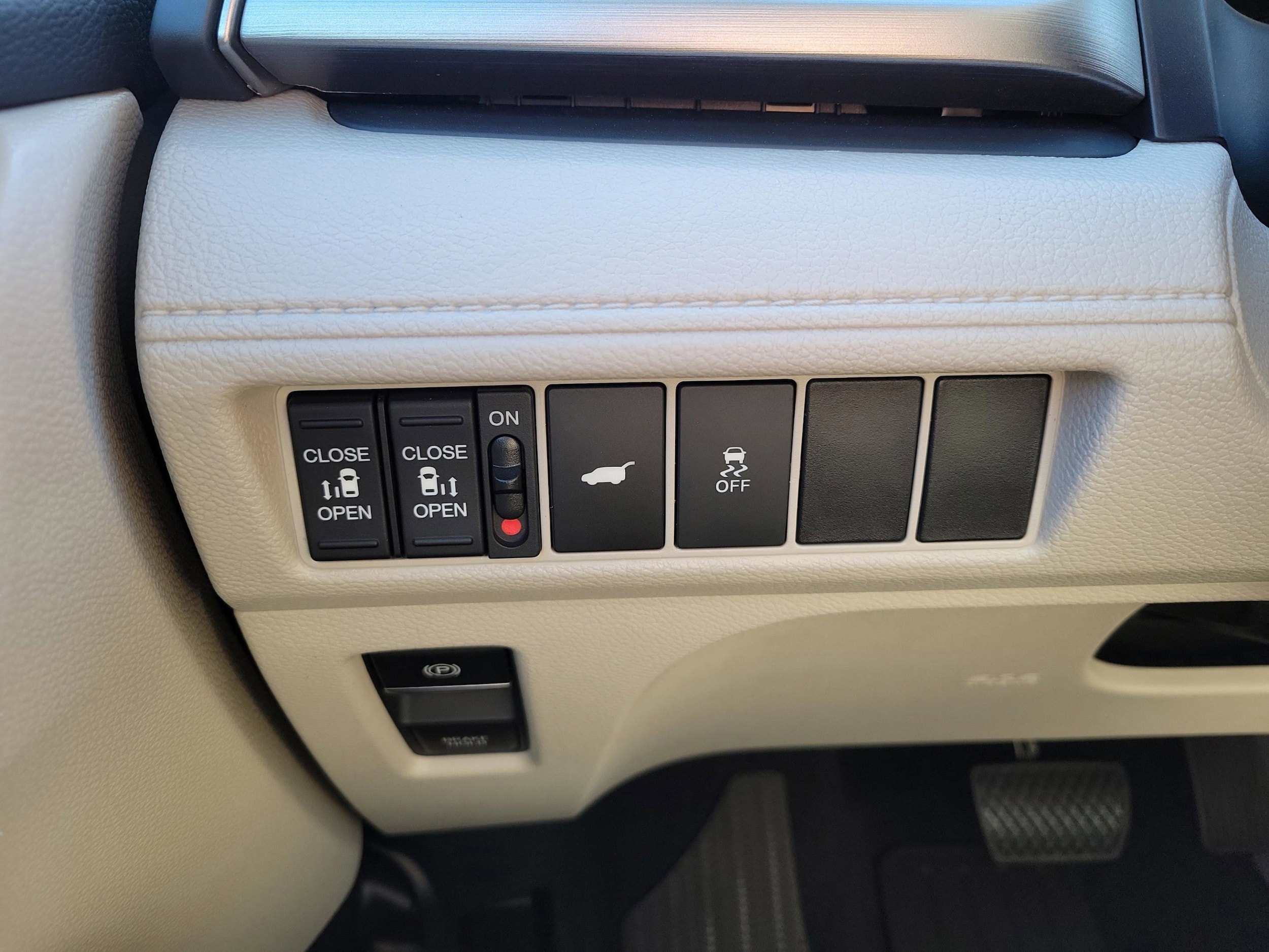 2026 Honda Odyssey EX-L - Photo 11