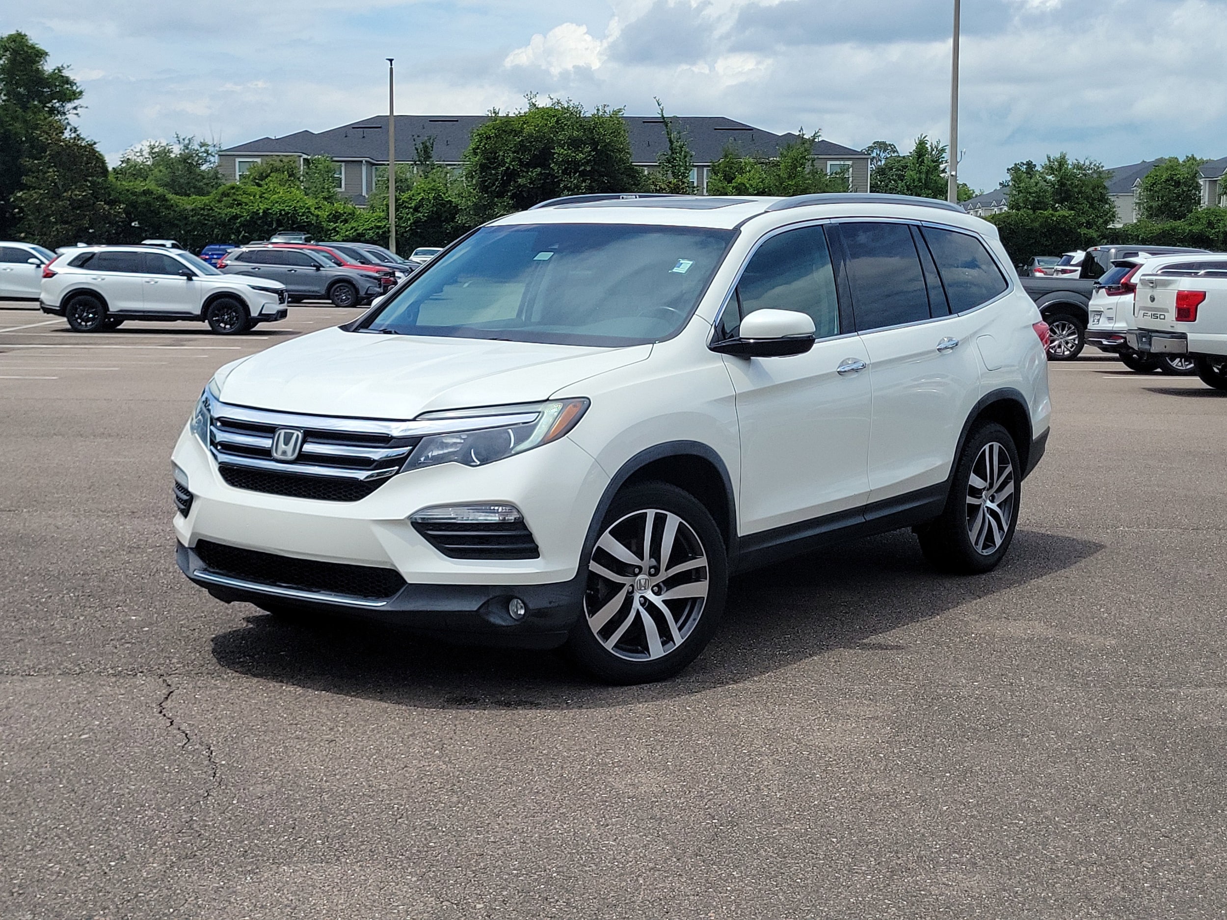 2018 Honda Pilot 4WD Touring's photo