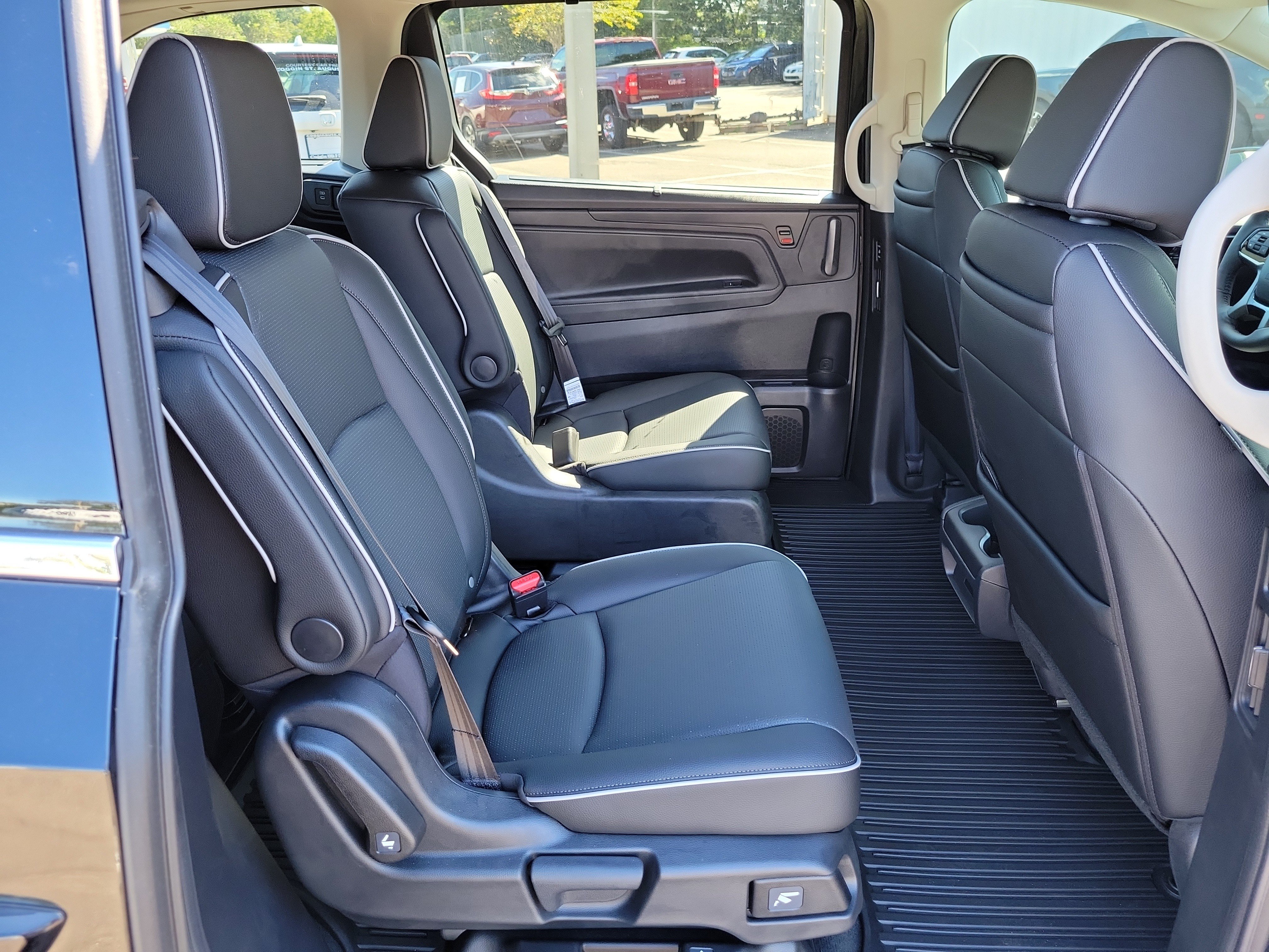 2026 Honda Odyssey Elite - Photo 11