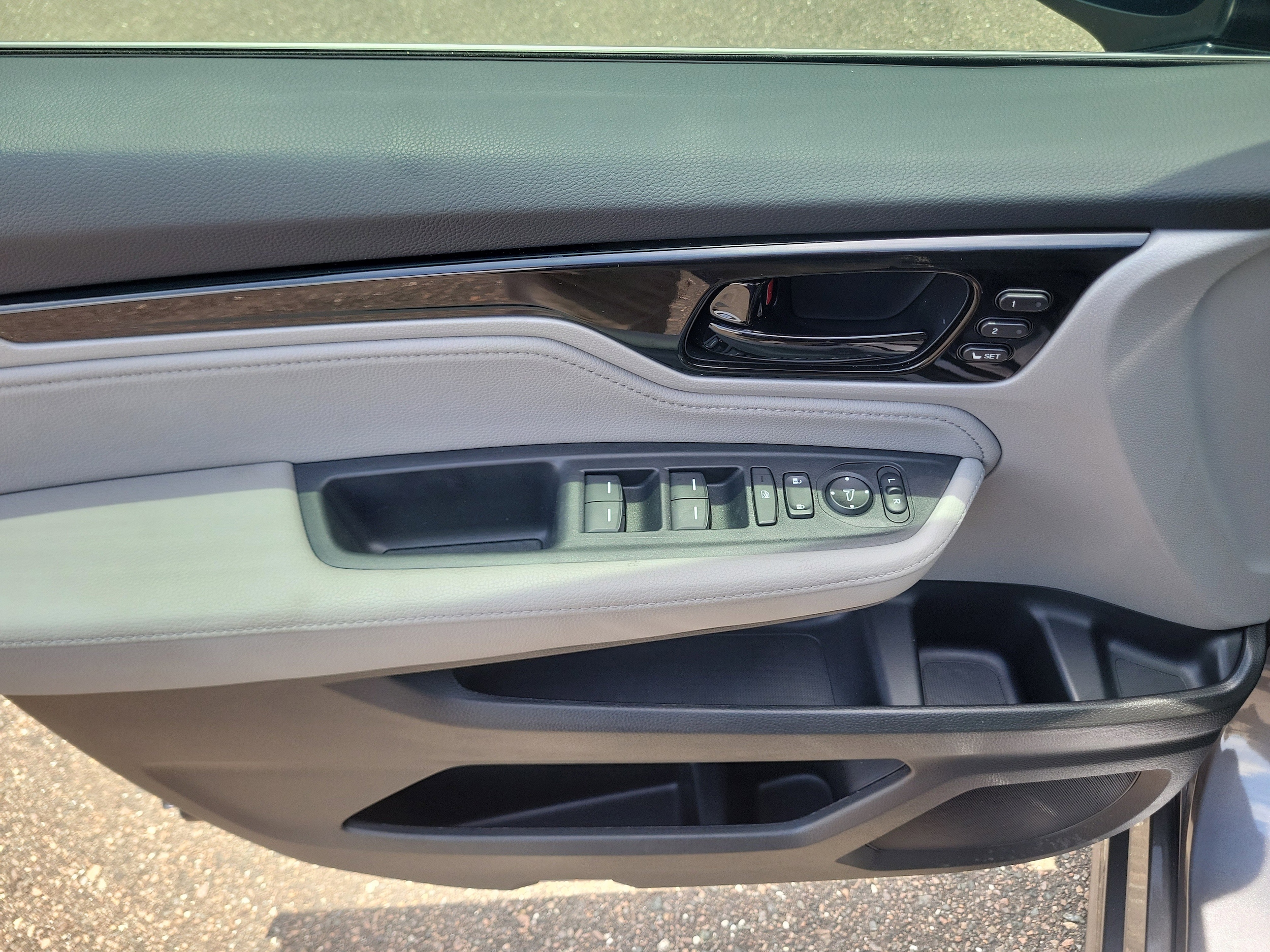 2024 Honda Odyssey Touring - Photo 25