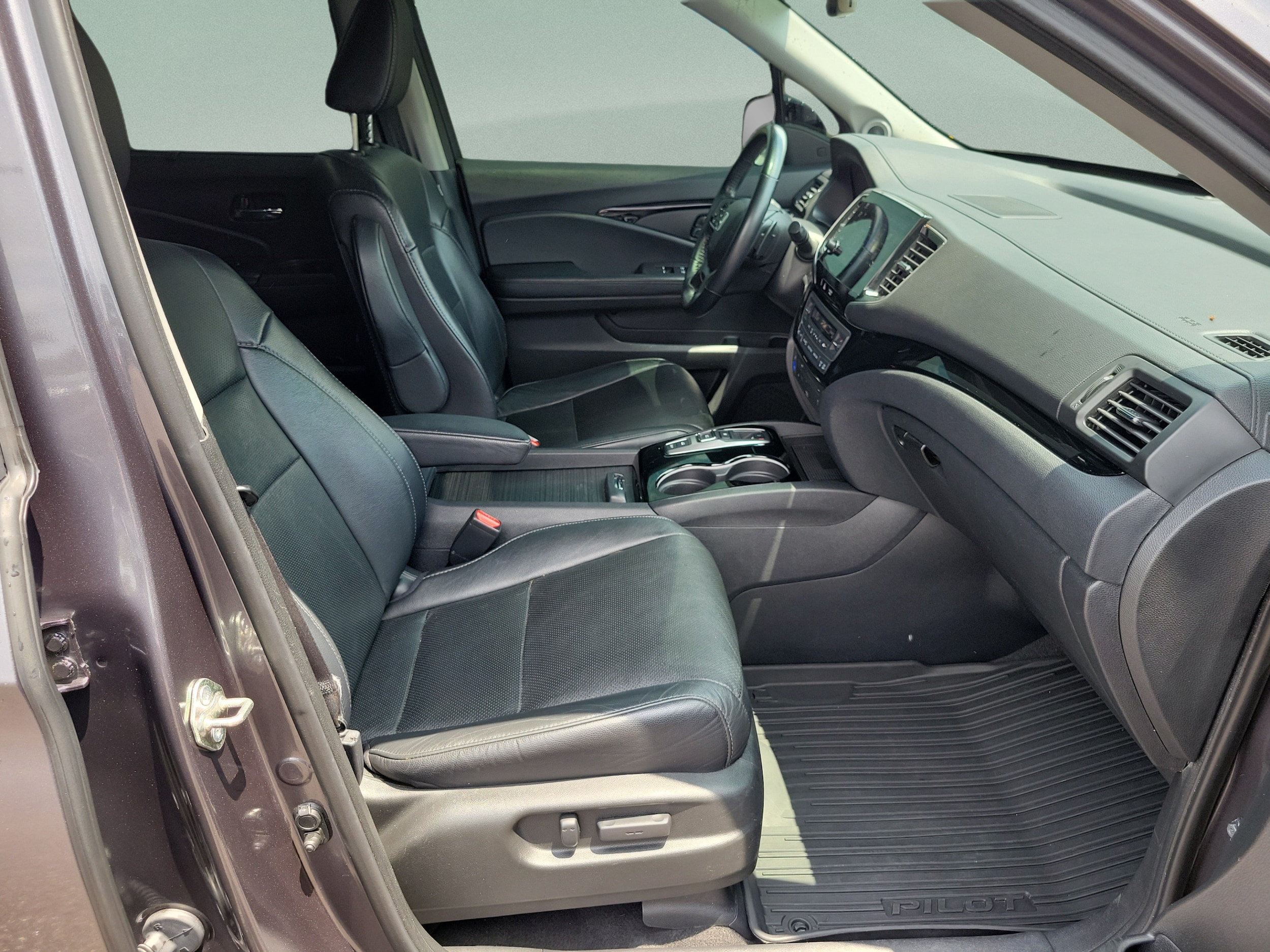 2019 Honda Pilot Elite - Photo 19