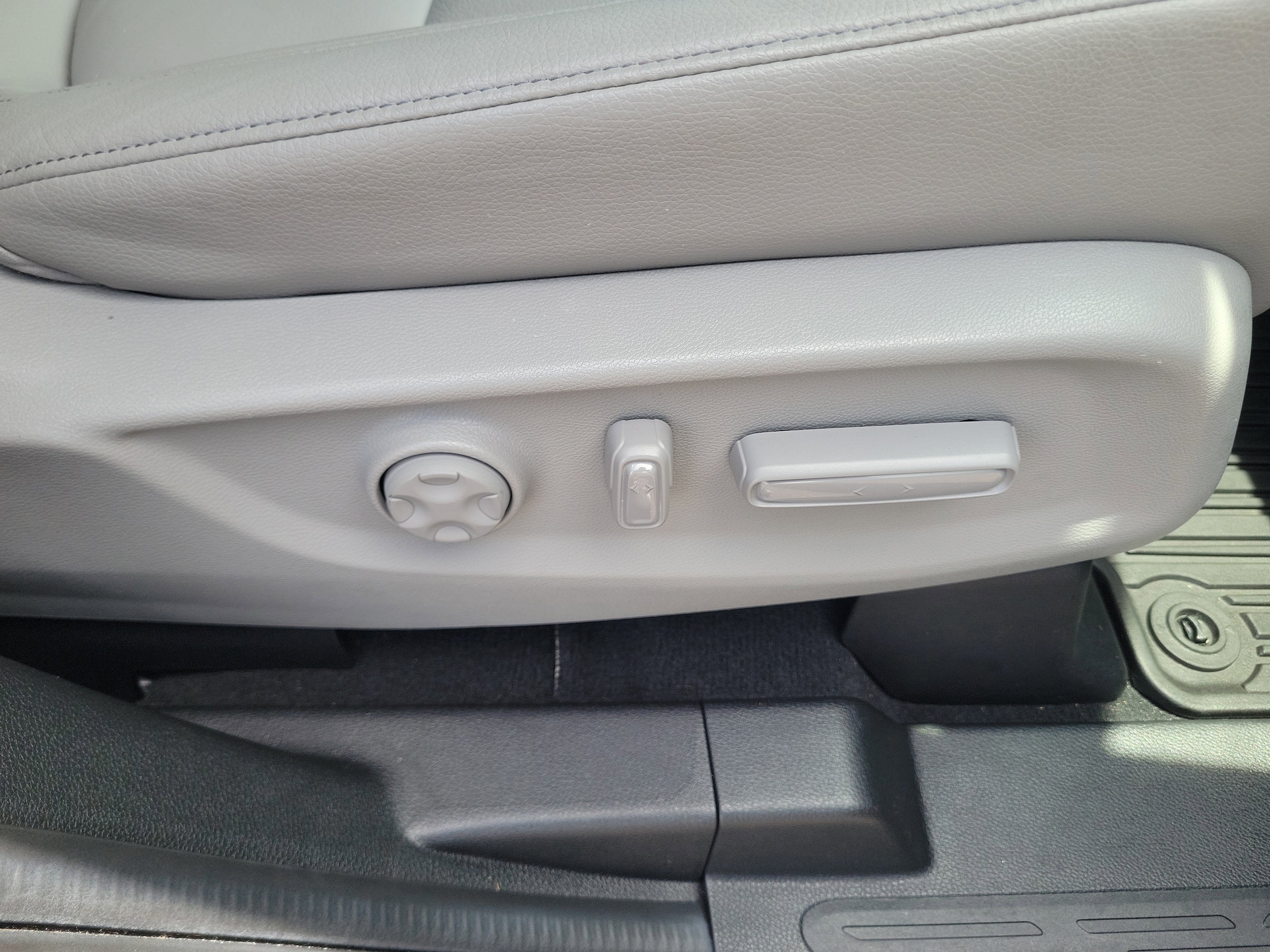 2024 Honda Odyssey Touring - Photo 21