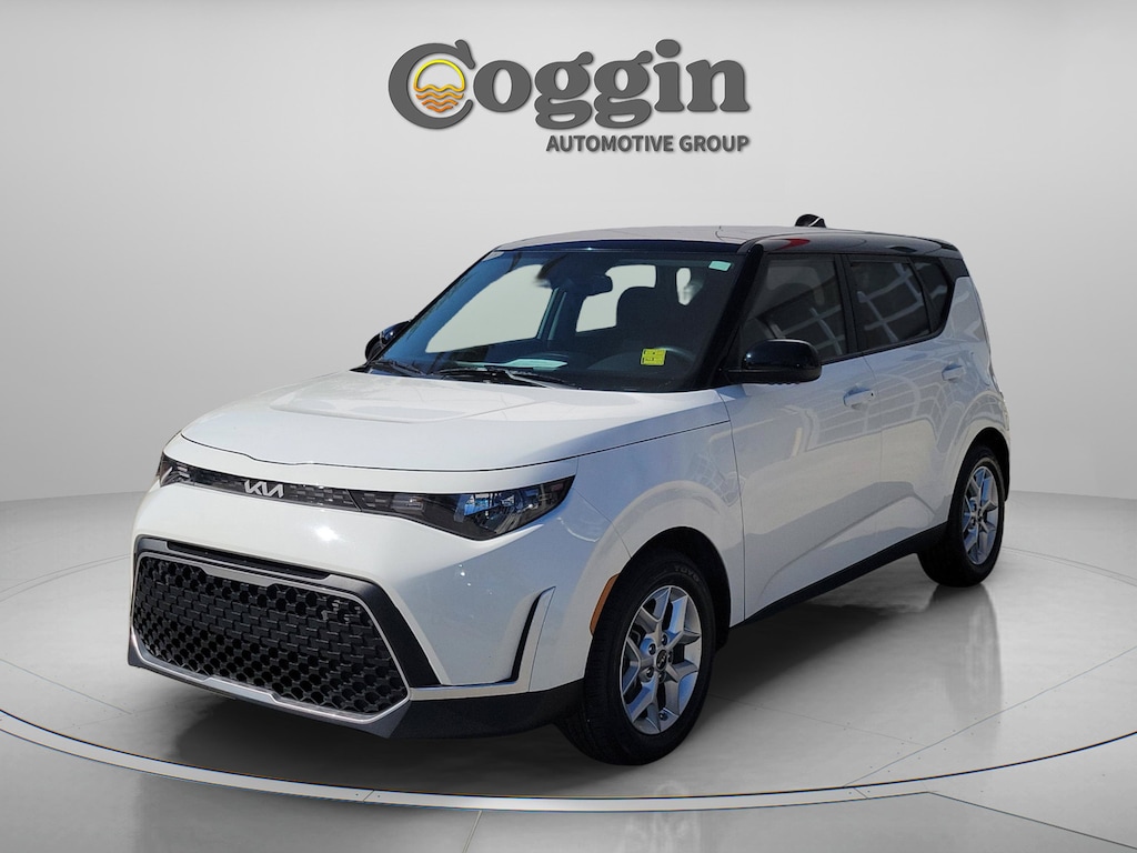 Used 2024 Kia Soul S Hatchback