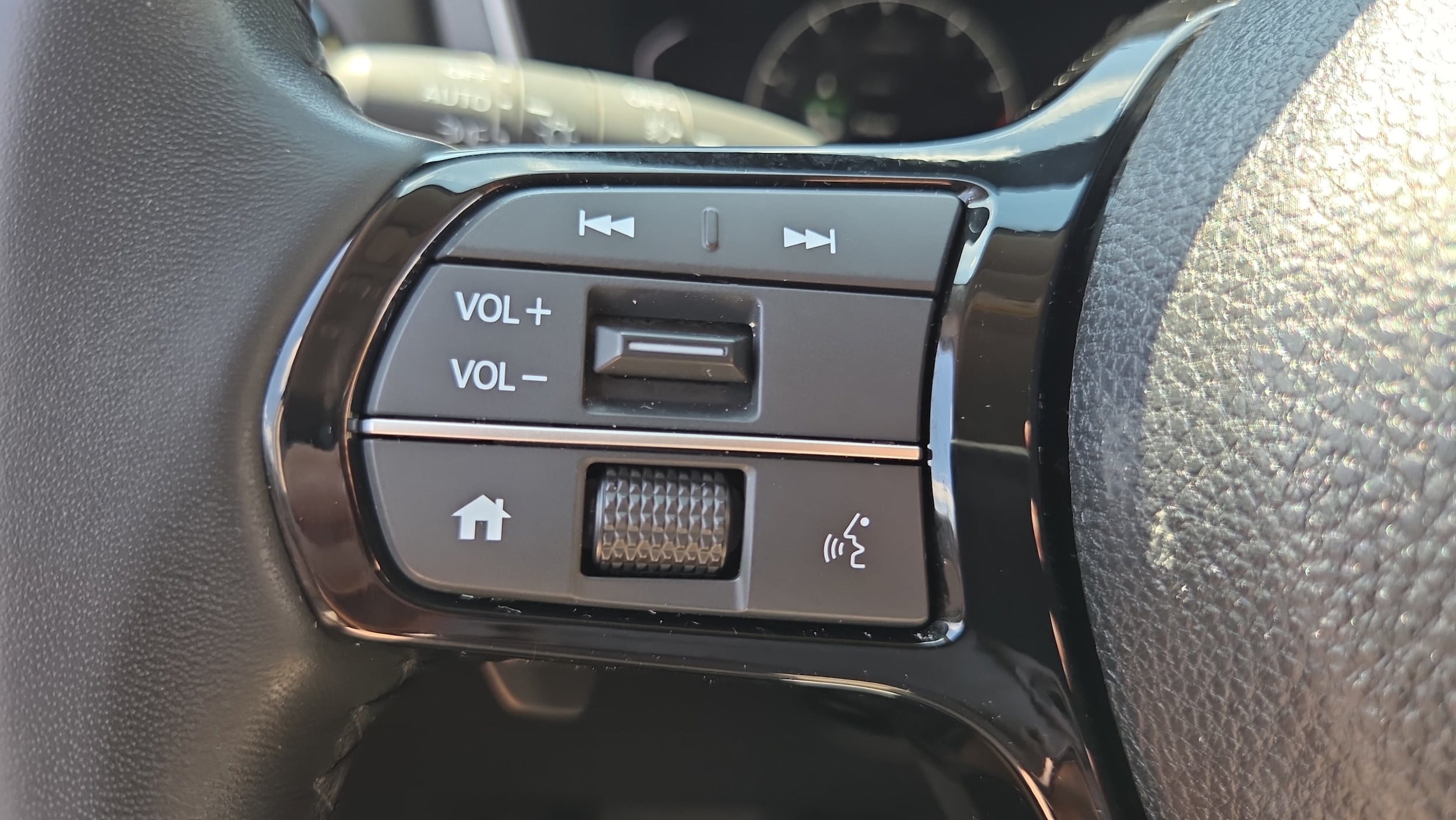 2025 Honda Pilot EX-L - Photo 29