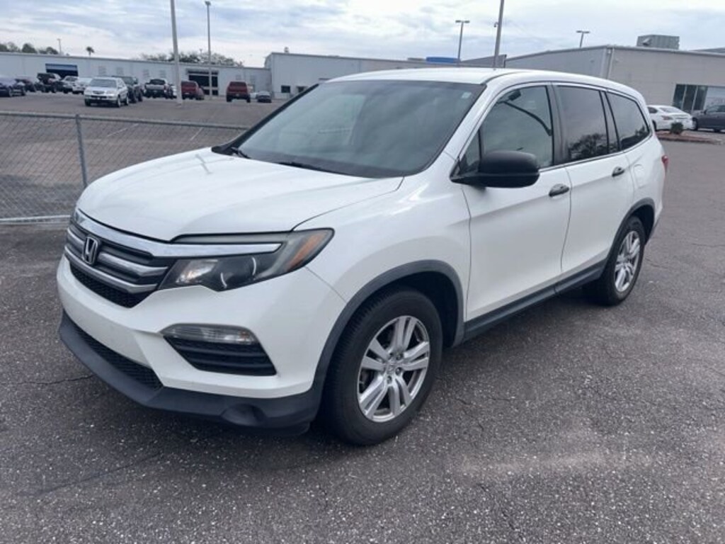 Used 2018 Honda Pilot LX FWD SUV