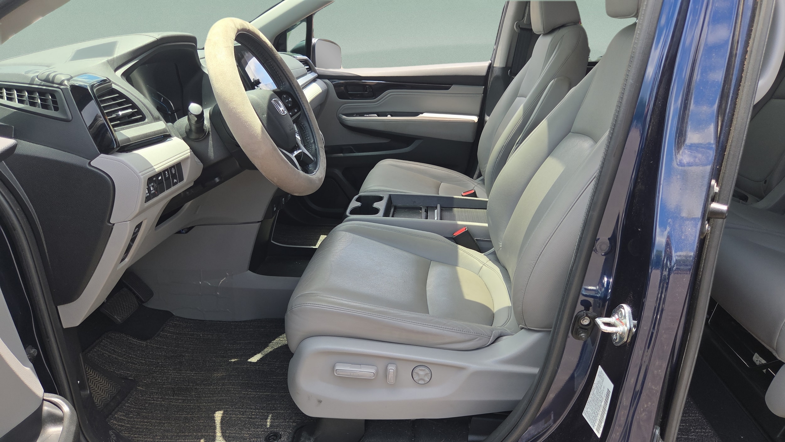 2023 Honda Odyssey Touring - Photo 10