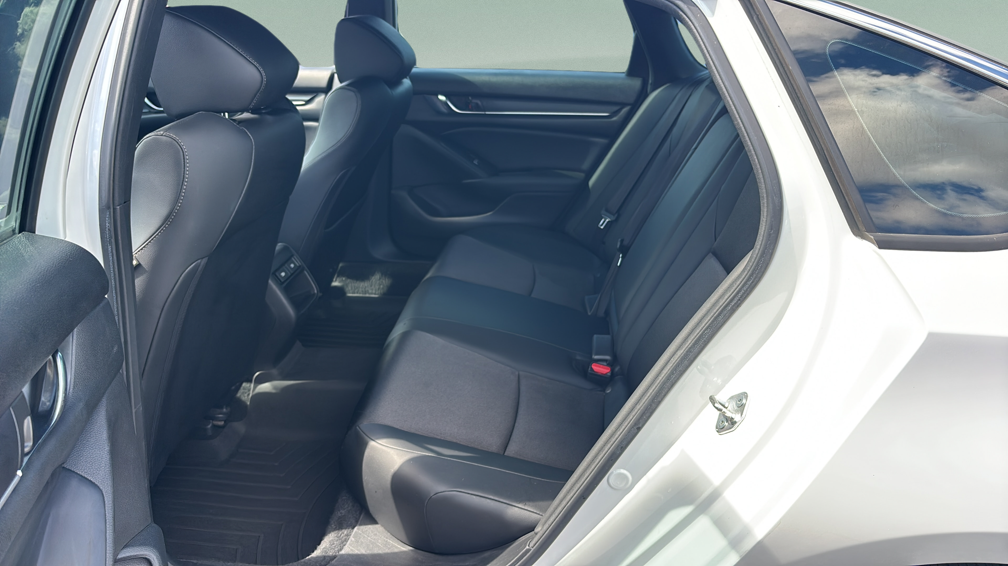 2021 Honda Accord Sport - Photo 11