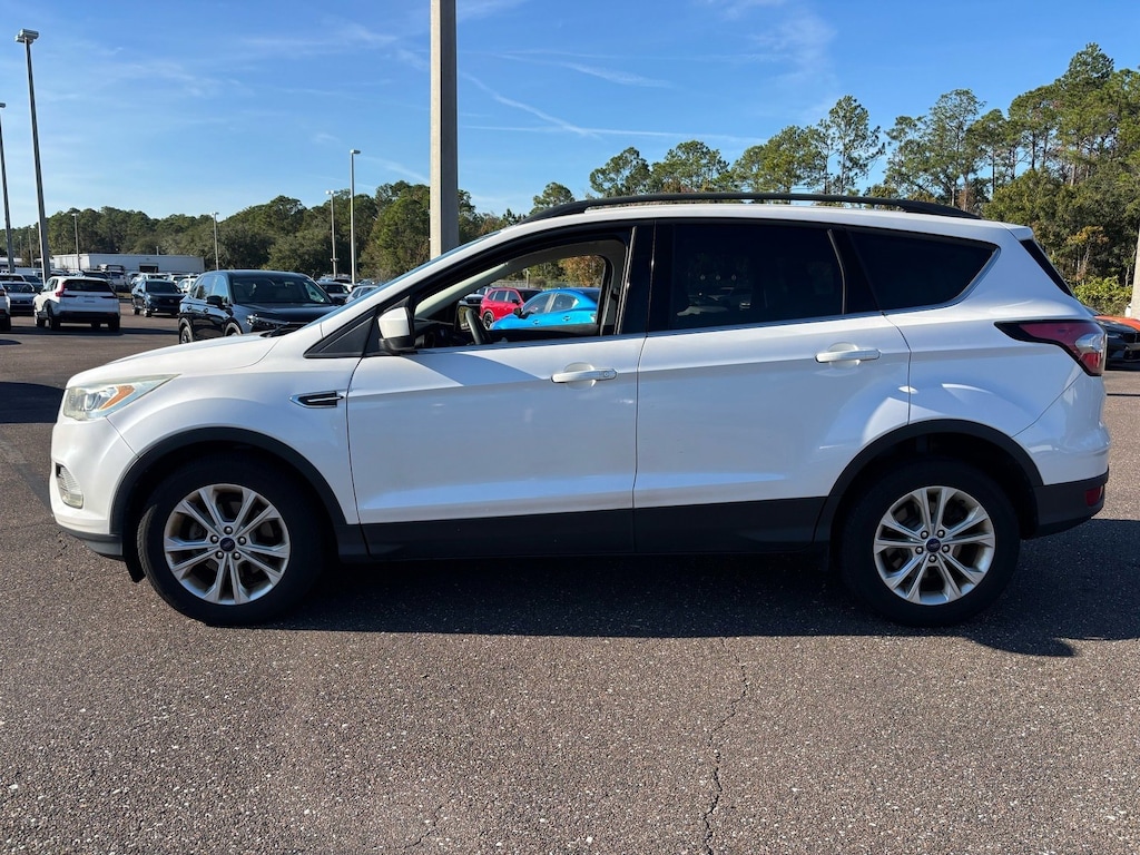 Used 2017 Ford Escape SE SUV