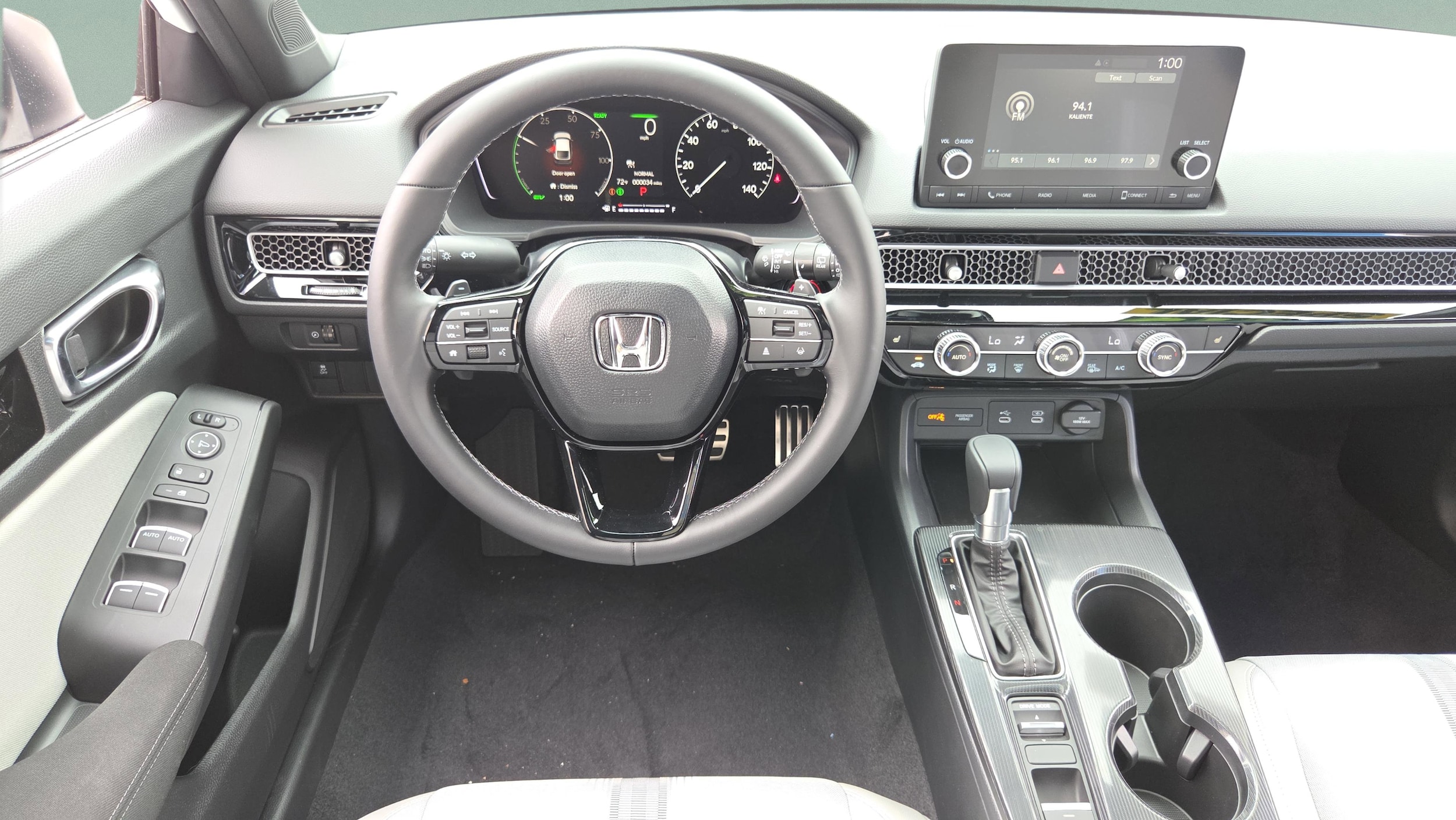 2025 Honda Civic Hatchback Sport - Photo 31