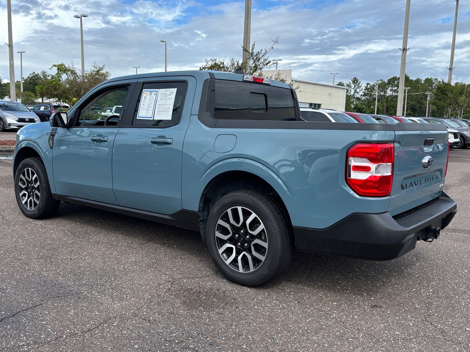 2023 Ford Maverick Lariat photo 3