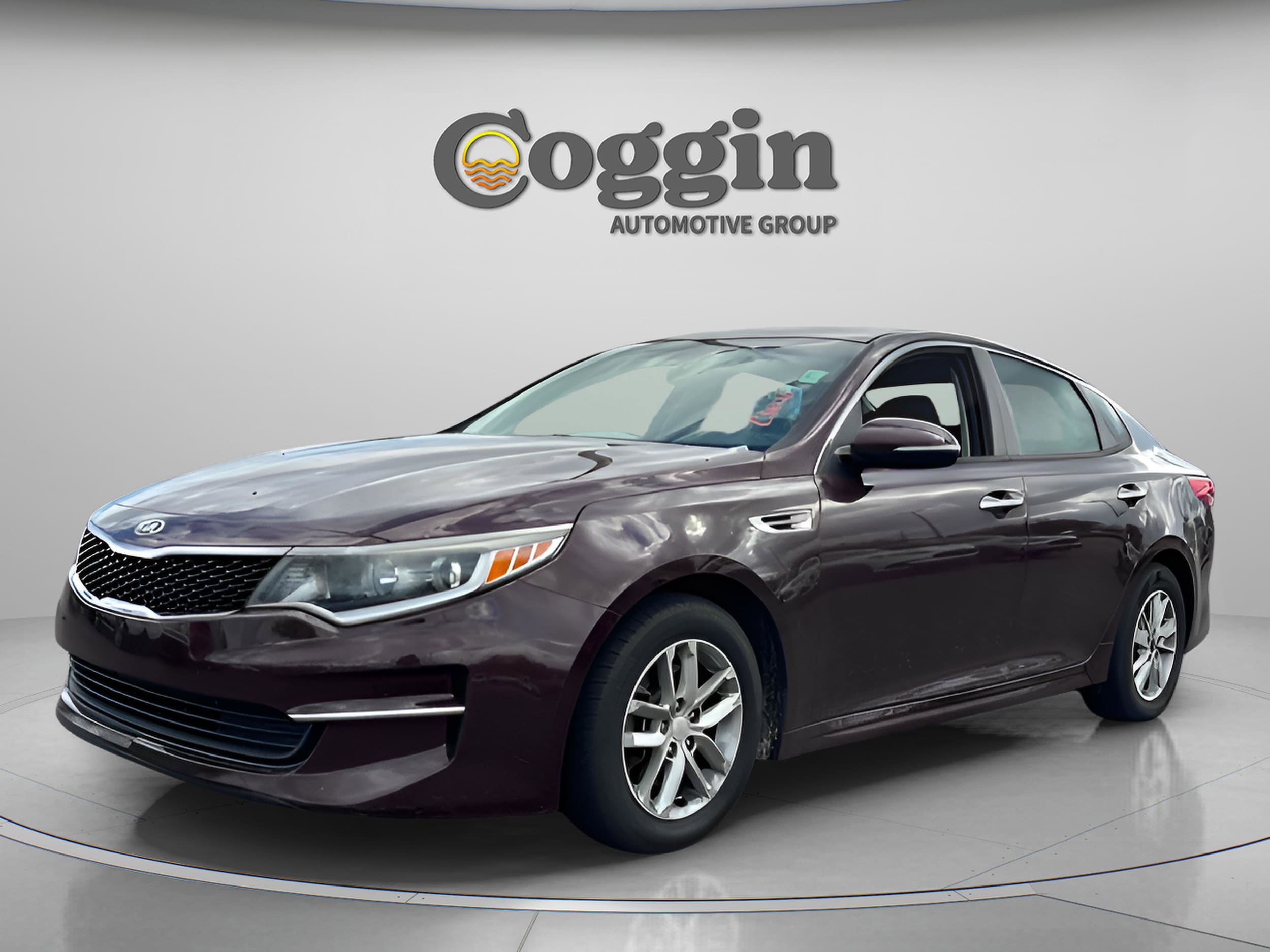 2018 Kia Optima LX's photo