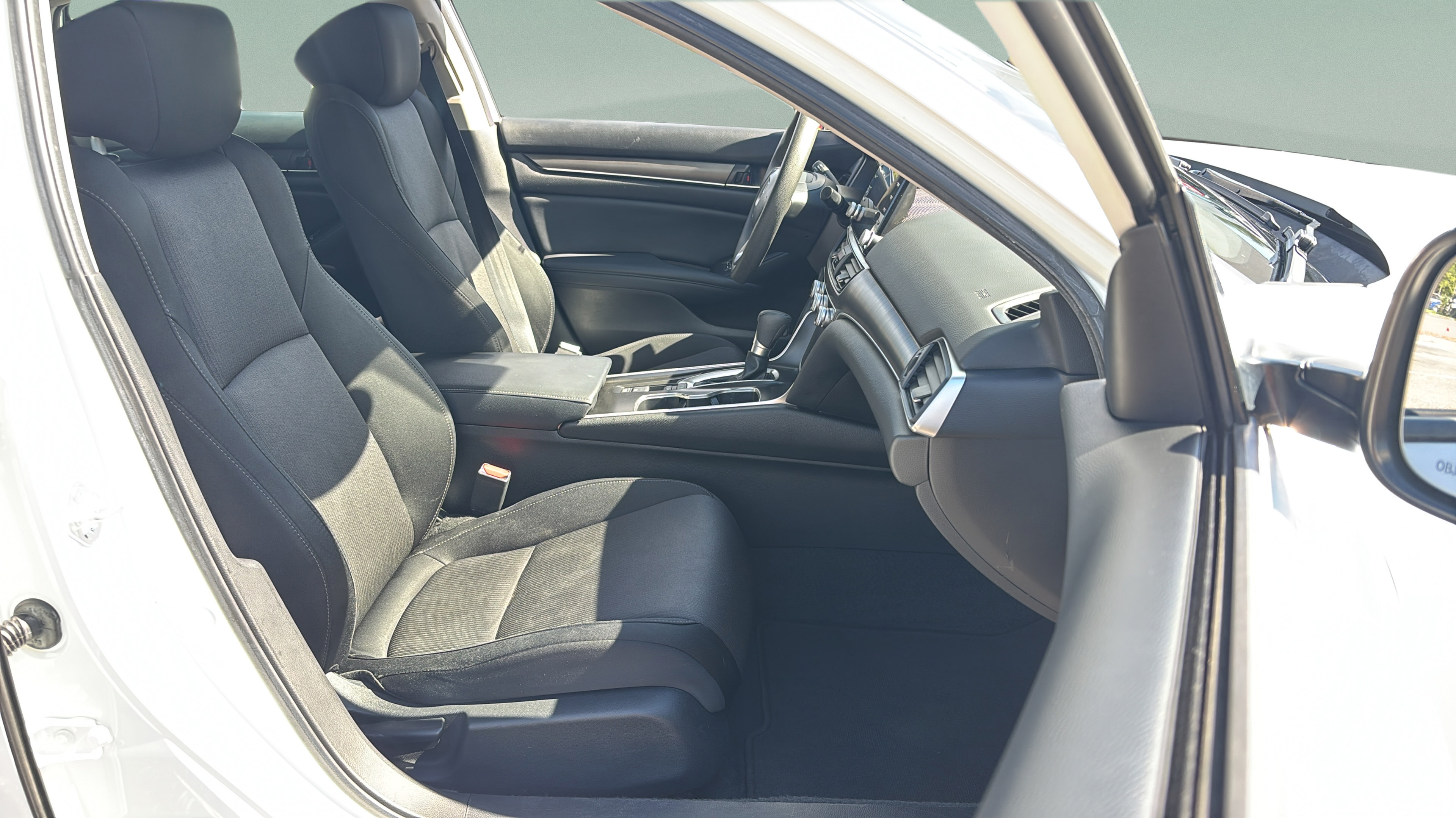 2021 Honda Accord LX - Photo 16