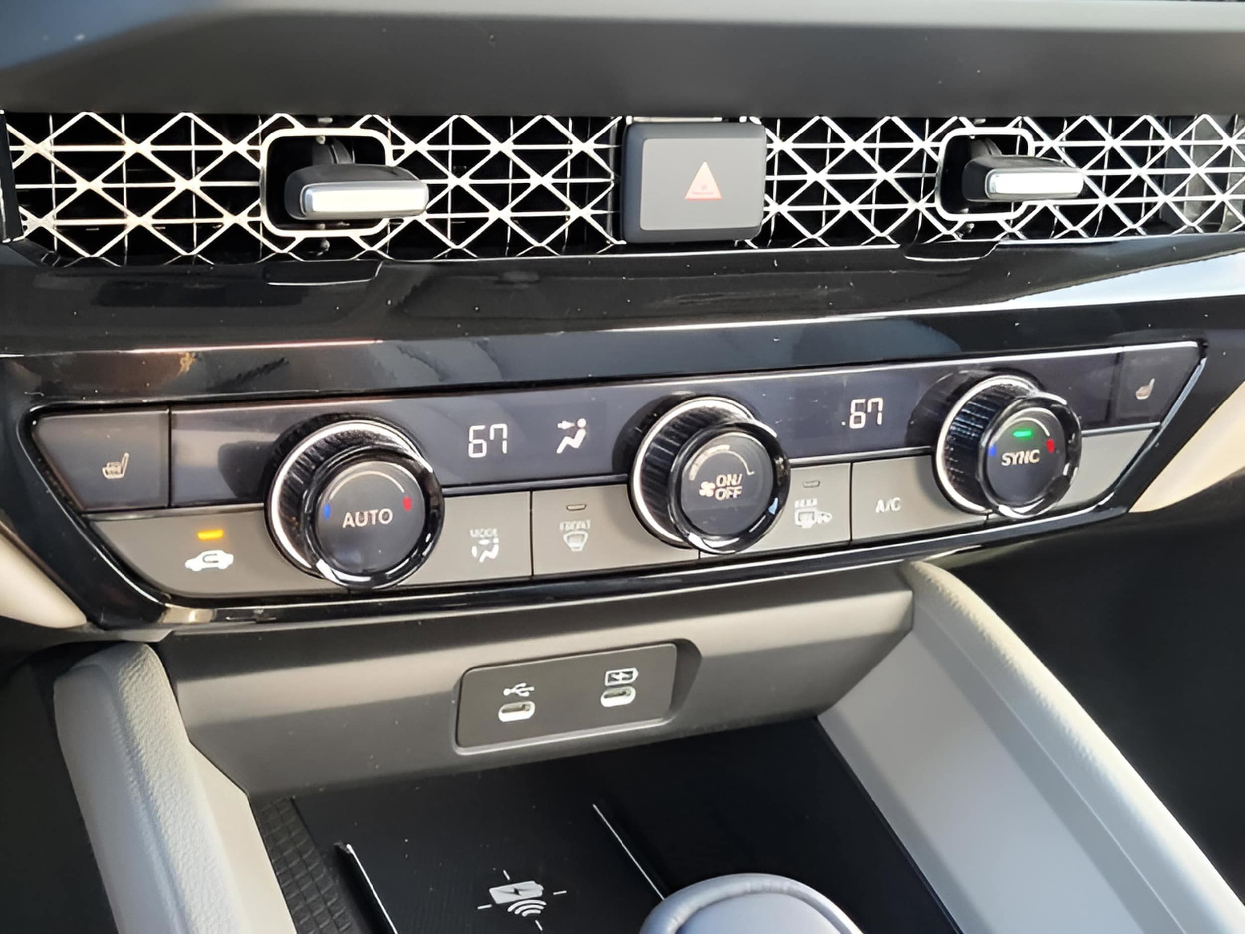 2025 Honda Accord Hybrid EX-L - Photo 30