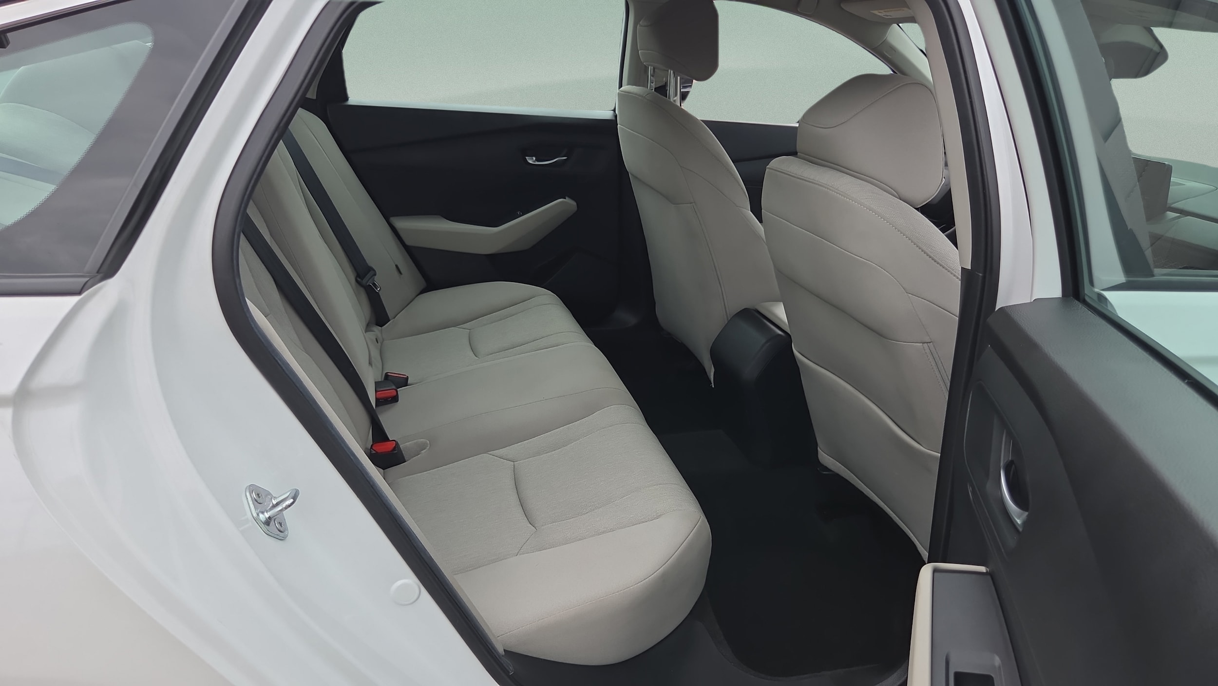 2024 Honda Accord LX - Photo 12